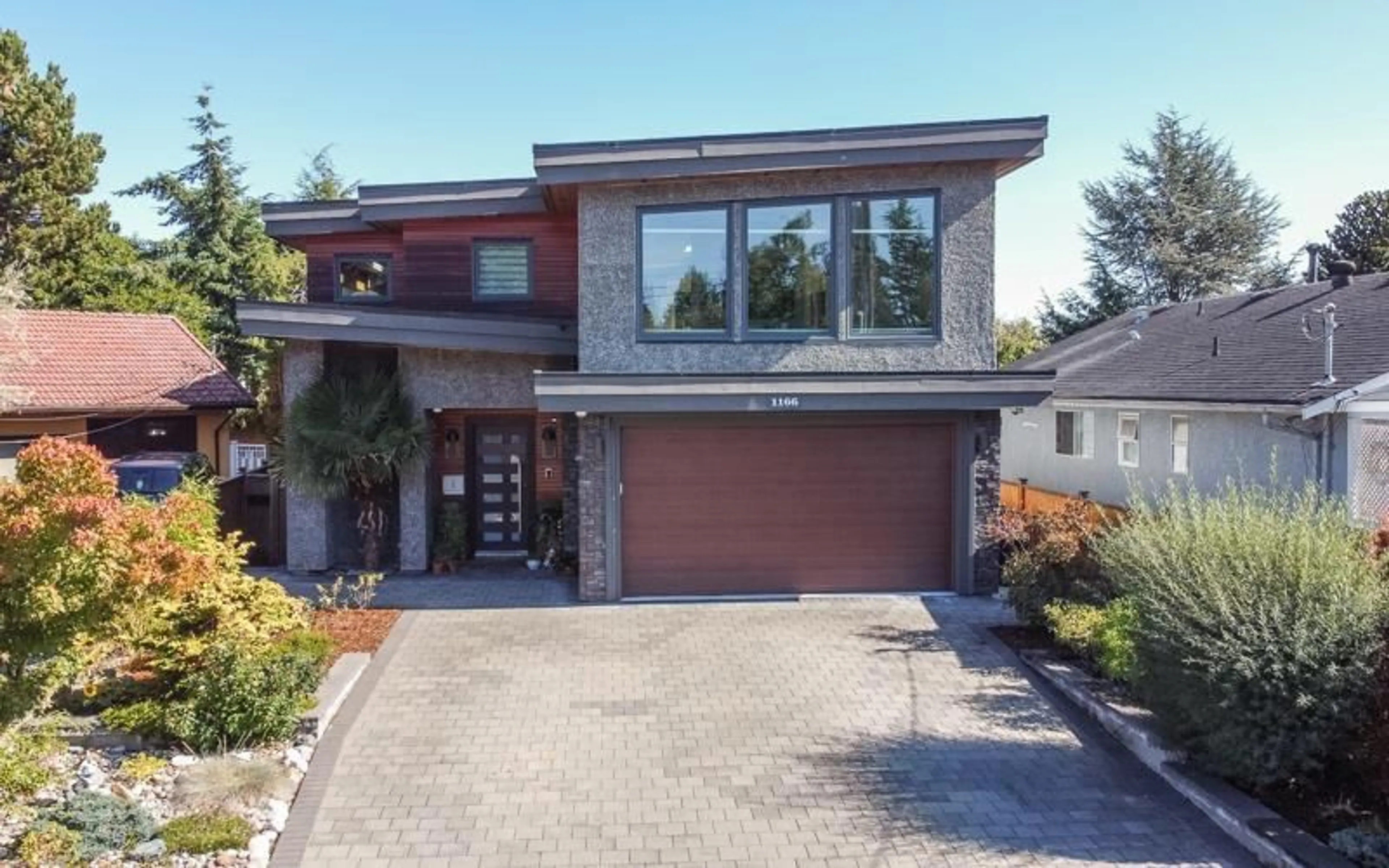 Home with brick exterior material for 1166 KEIL CRESCENT, White Rock British Columbia V4B4W1