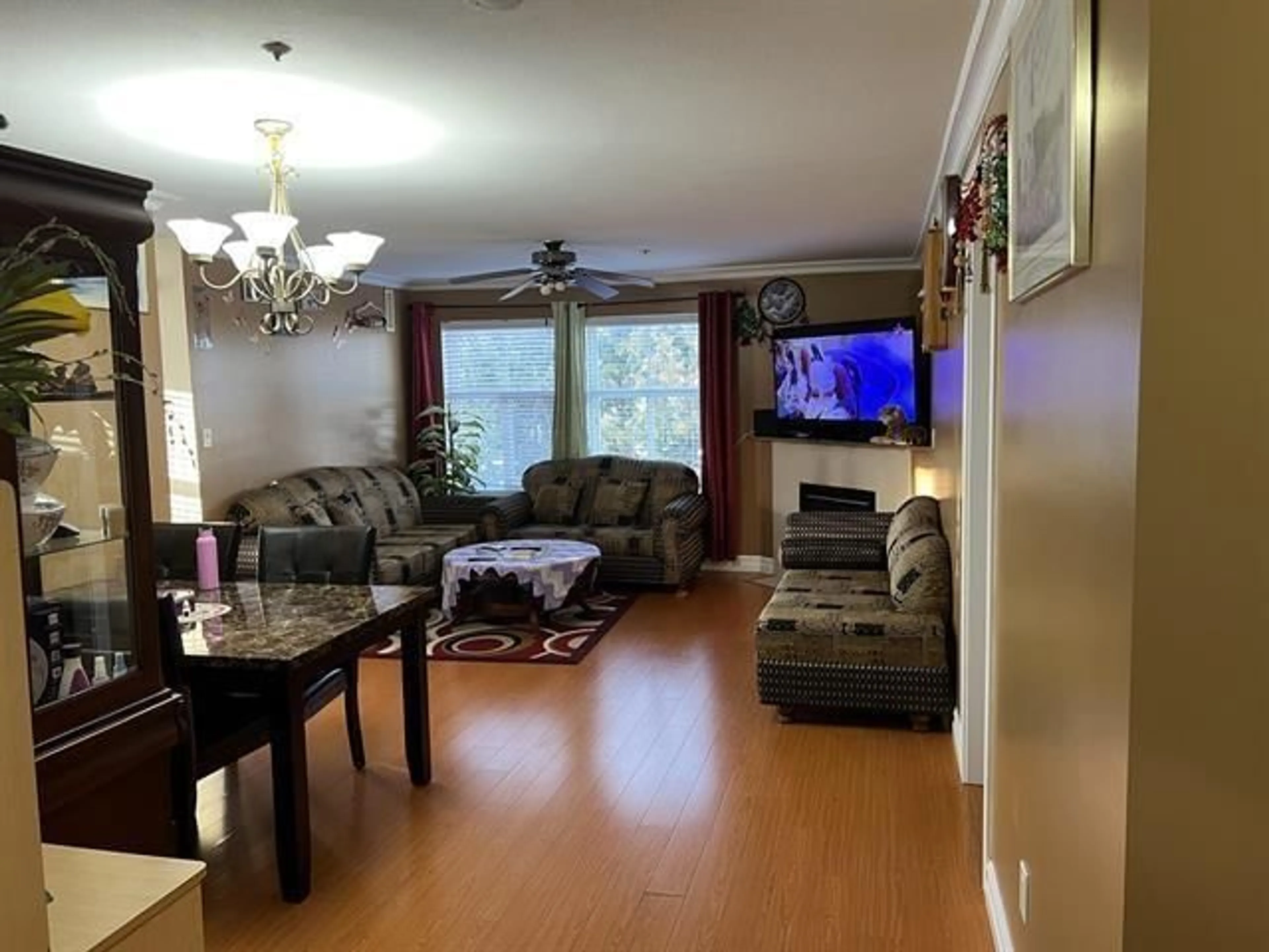A pic of a room for 401 12739 72 AVENUE, Surrey British Columbia V3W2M7