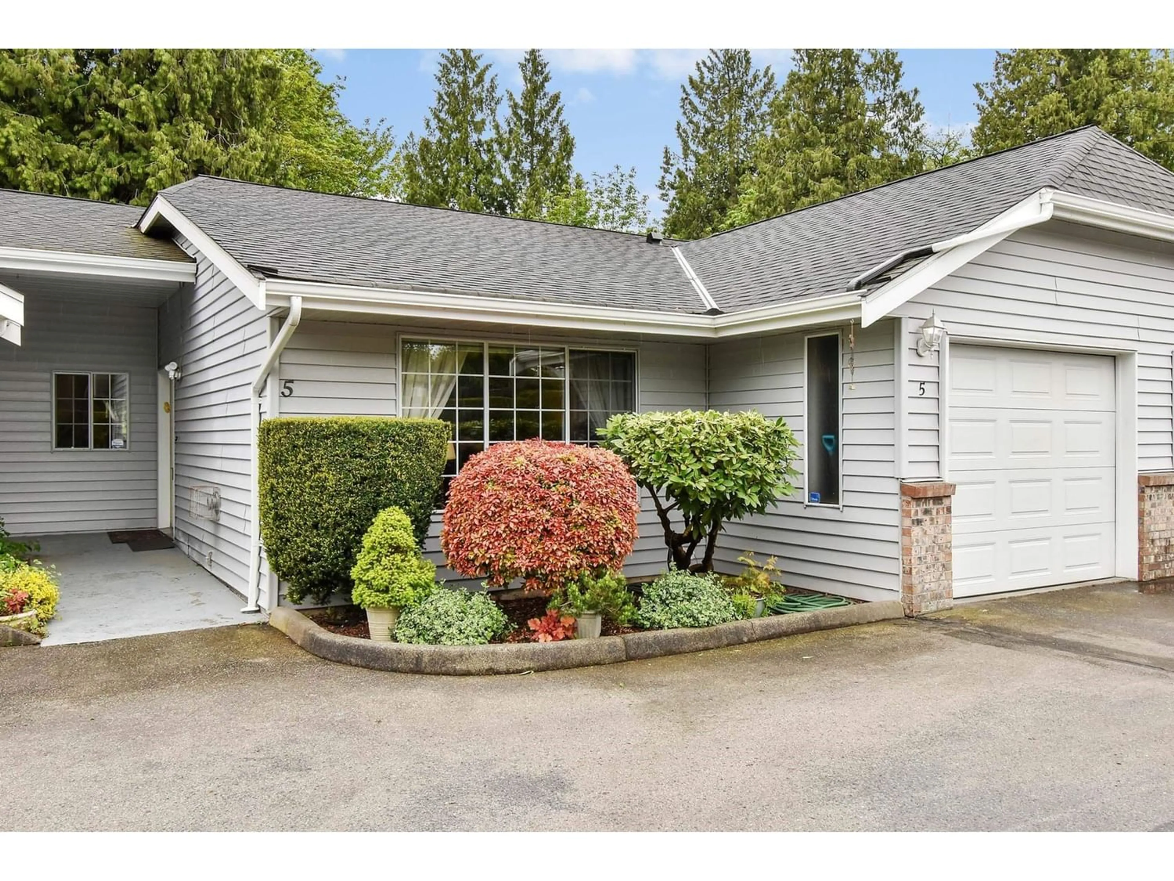 Frontside or backside of a home for 5 33020 MACLURE ROAD, Abbotsford British Columbia V2S7J6