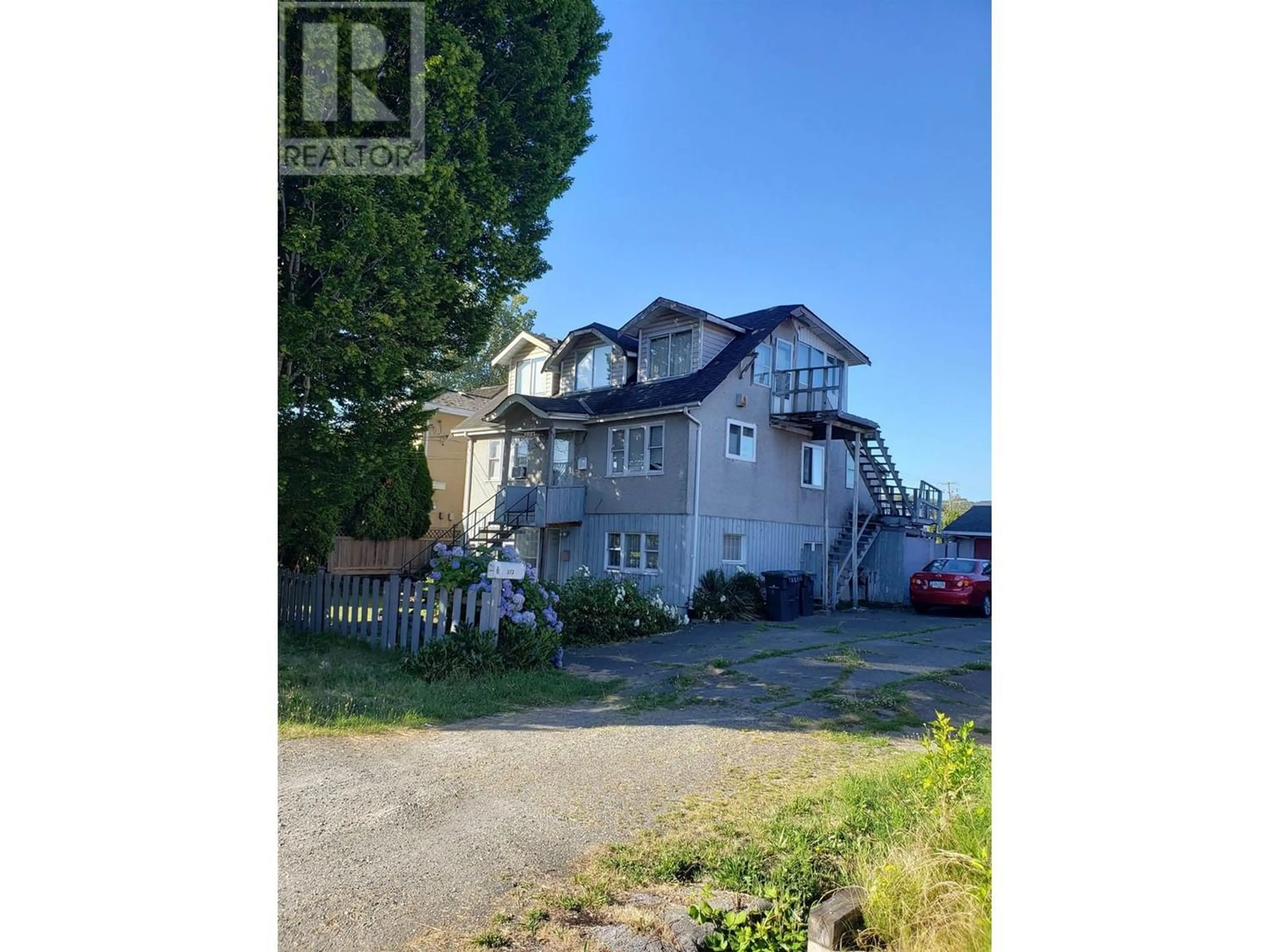 Frontside or backside of a home for 373 PEMBINA STREET, New Westminster British Columbia V3M5J5