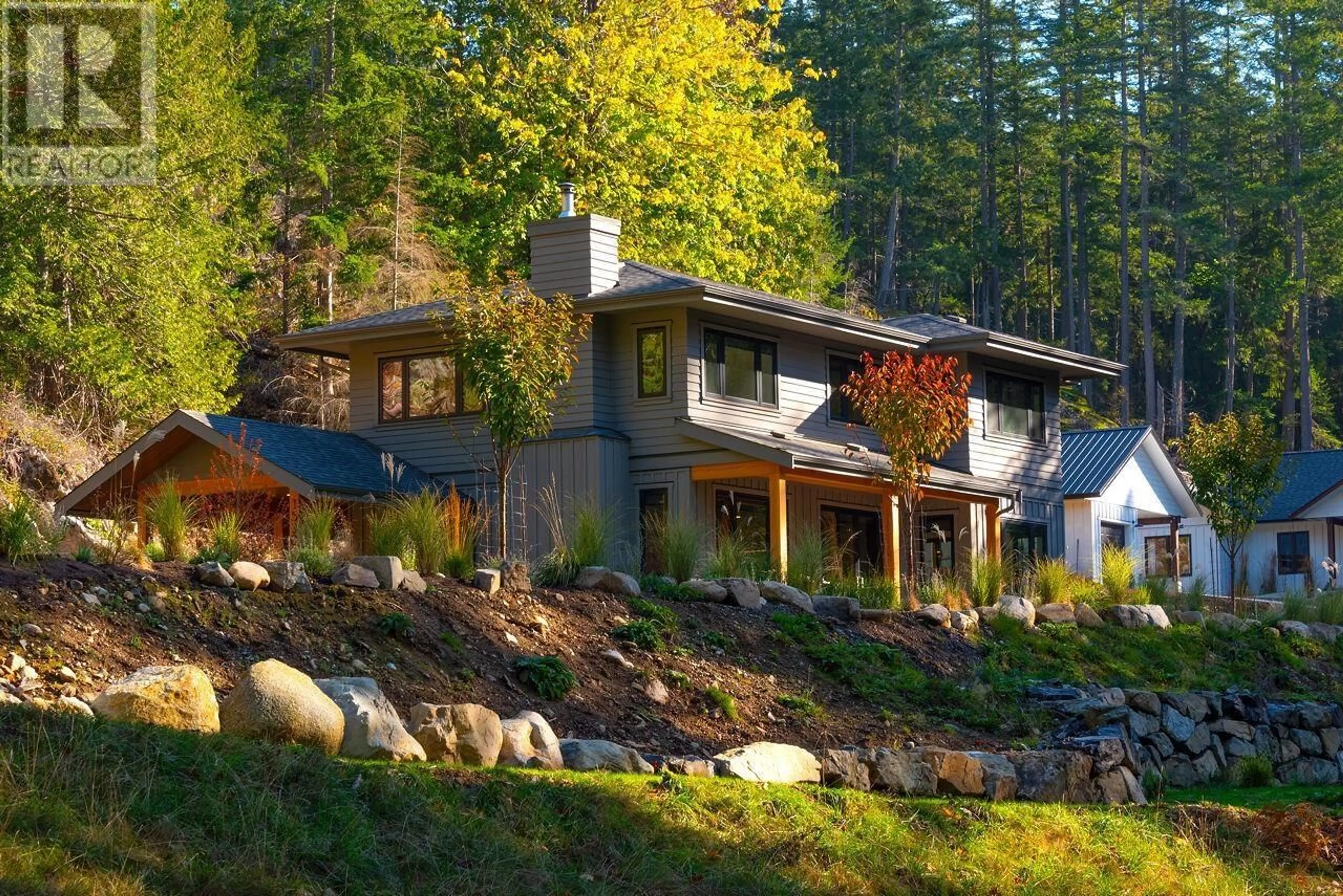 Frontside or backside of a home for 1530 DOUGLAS ROAD, Bowen Island British Columbia V0N1G2