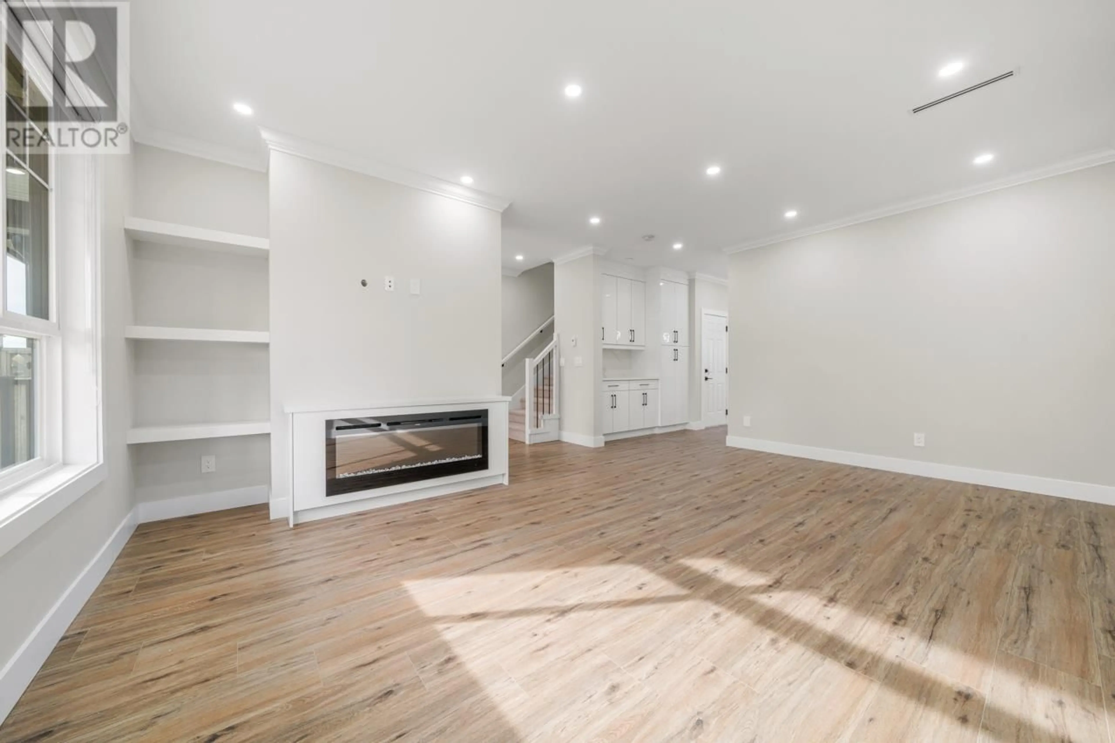 A pic of a room, wood floors for 1147 SOUTH DYKE ROAD, New Westminster British Columbia V3M5A2