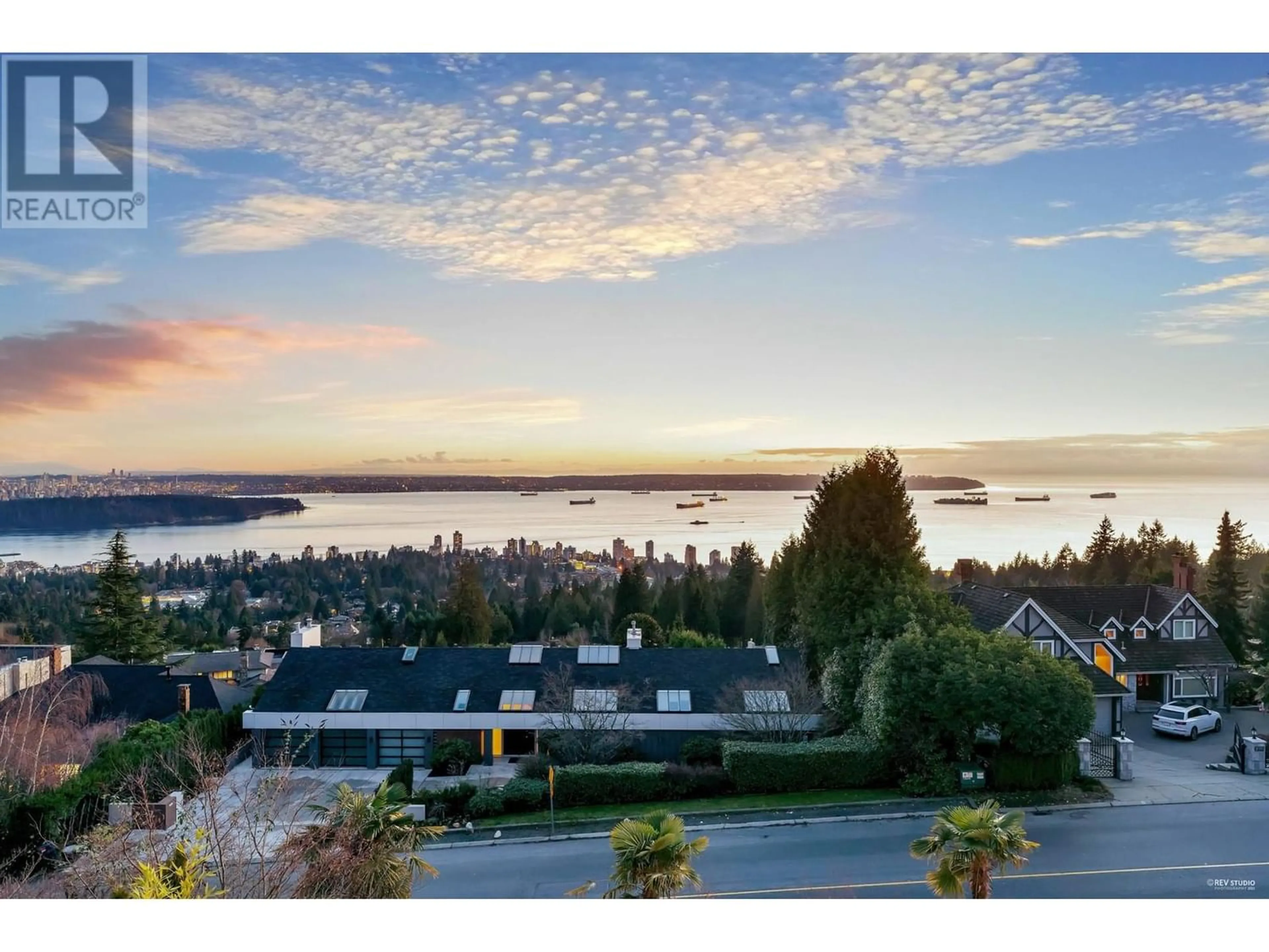 Lakeview for 2382 WESTHILL DRIVE, West Vancouver British Columbia V7S2Z5