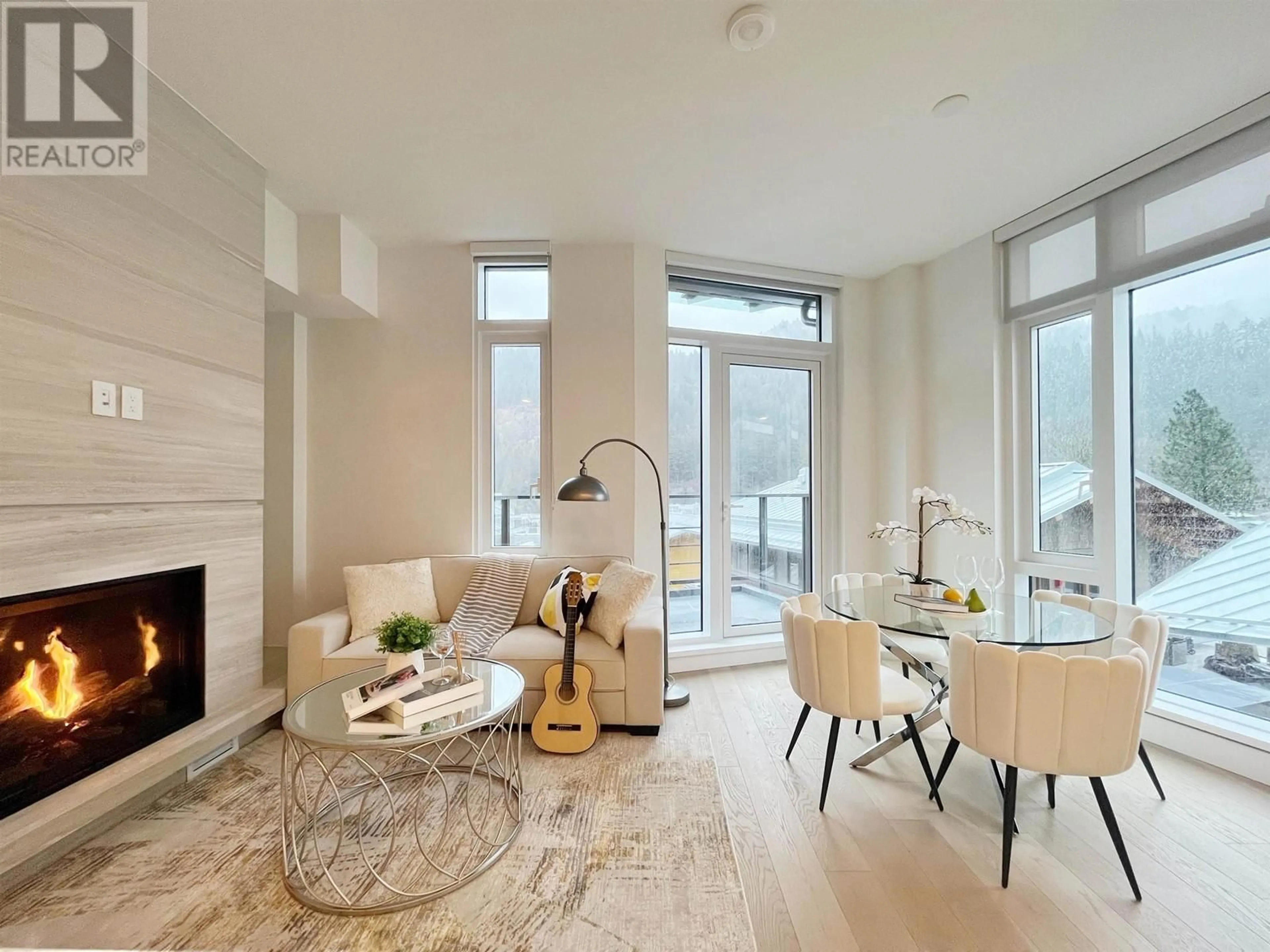 Living room with furniture, unknown for 409 - 6687 NELSON AVENUE, West Vancouver British Columbia V7W2B2