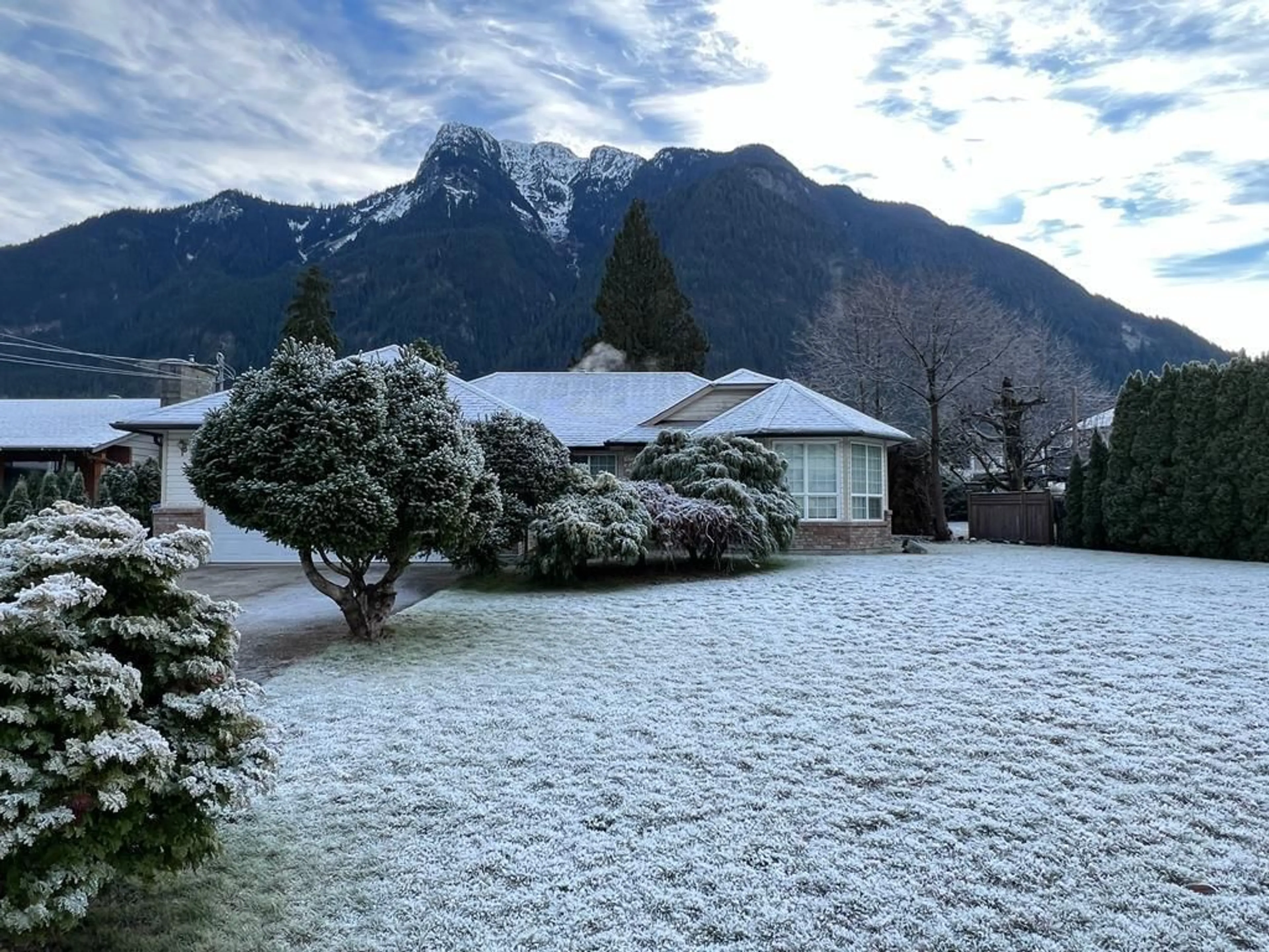 Frontside or backside of a home, the view of mountain for 65530 GORDON DRIVE, Hope British Columbia V0X1L1