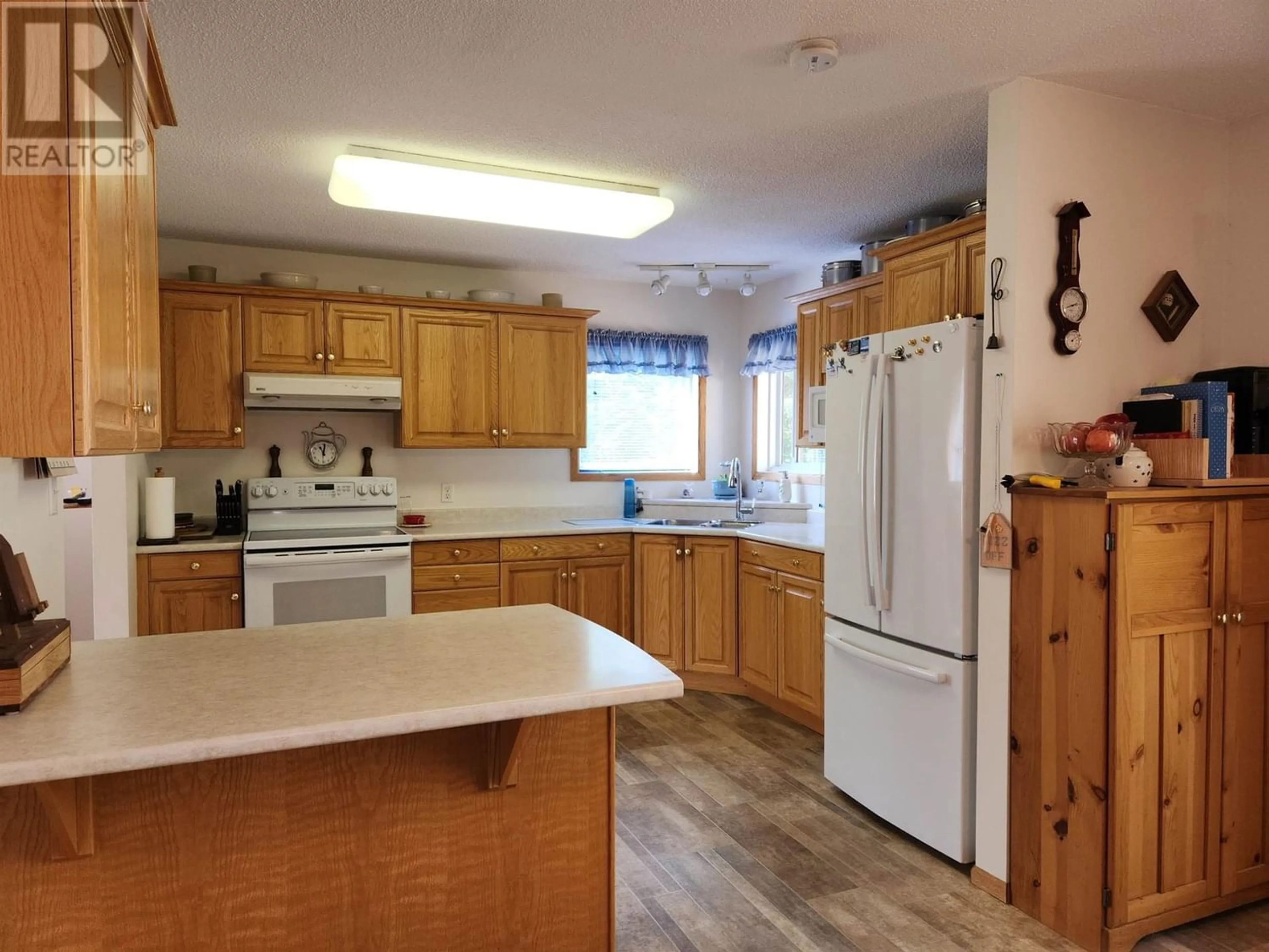 Kitchen for 1500 WEST FRASER ROAD, Quesnel British Columbia V2J6J1