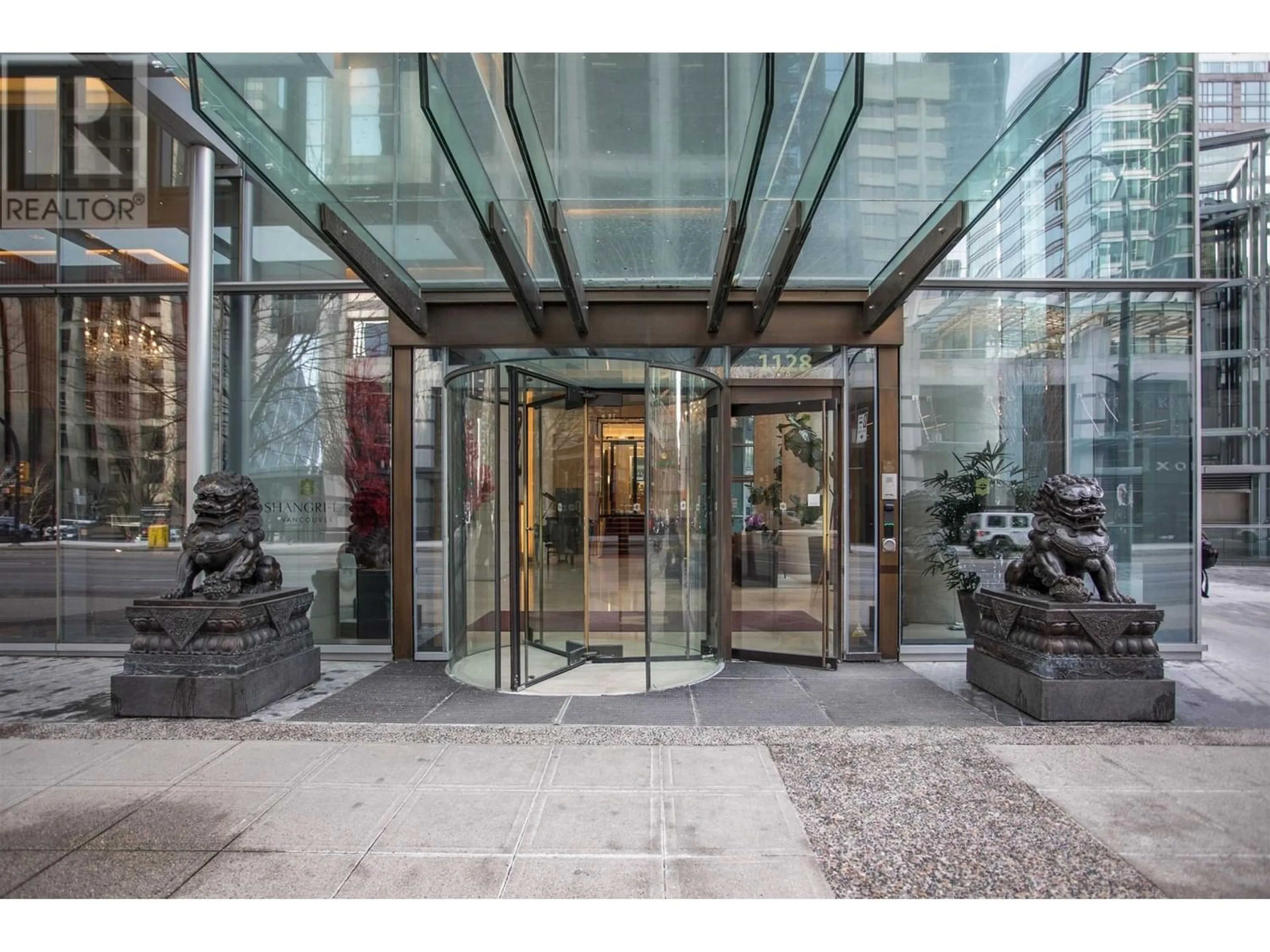 Indoor foyer for 4603 1128 W GEORGIA STREET, Vancouver British Columbia V6E0A8