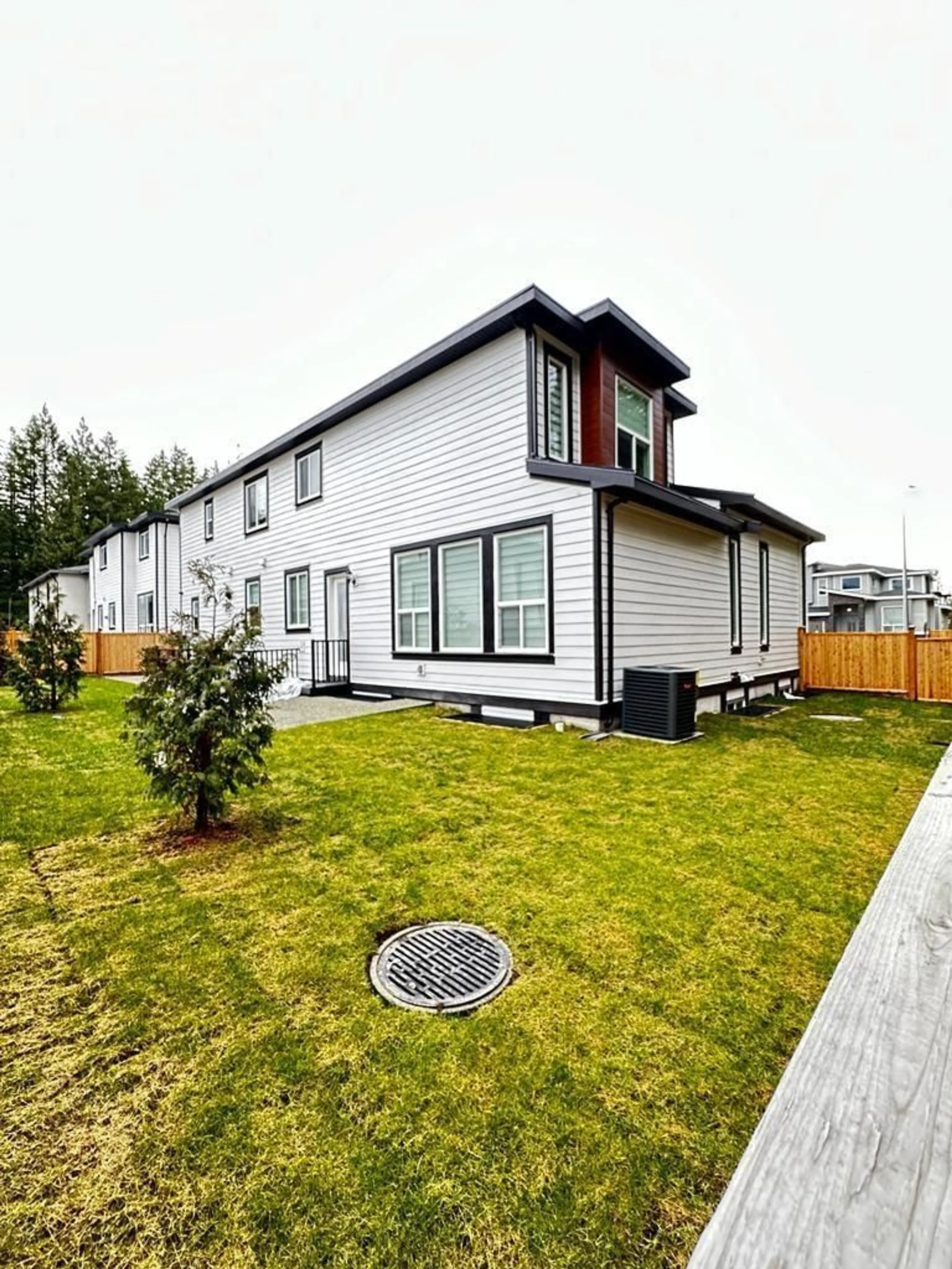 Frontside or backside of a home for 2728 201 STREET, Langley British Columbia V2Z2B9