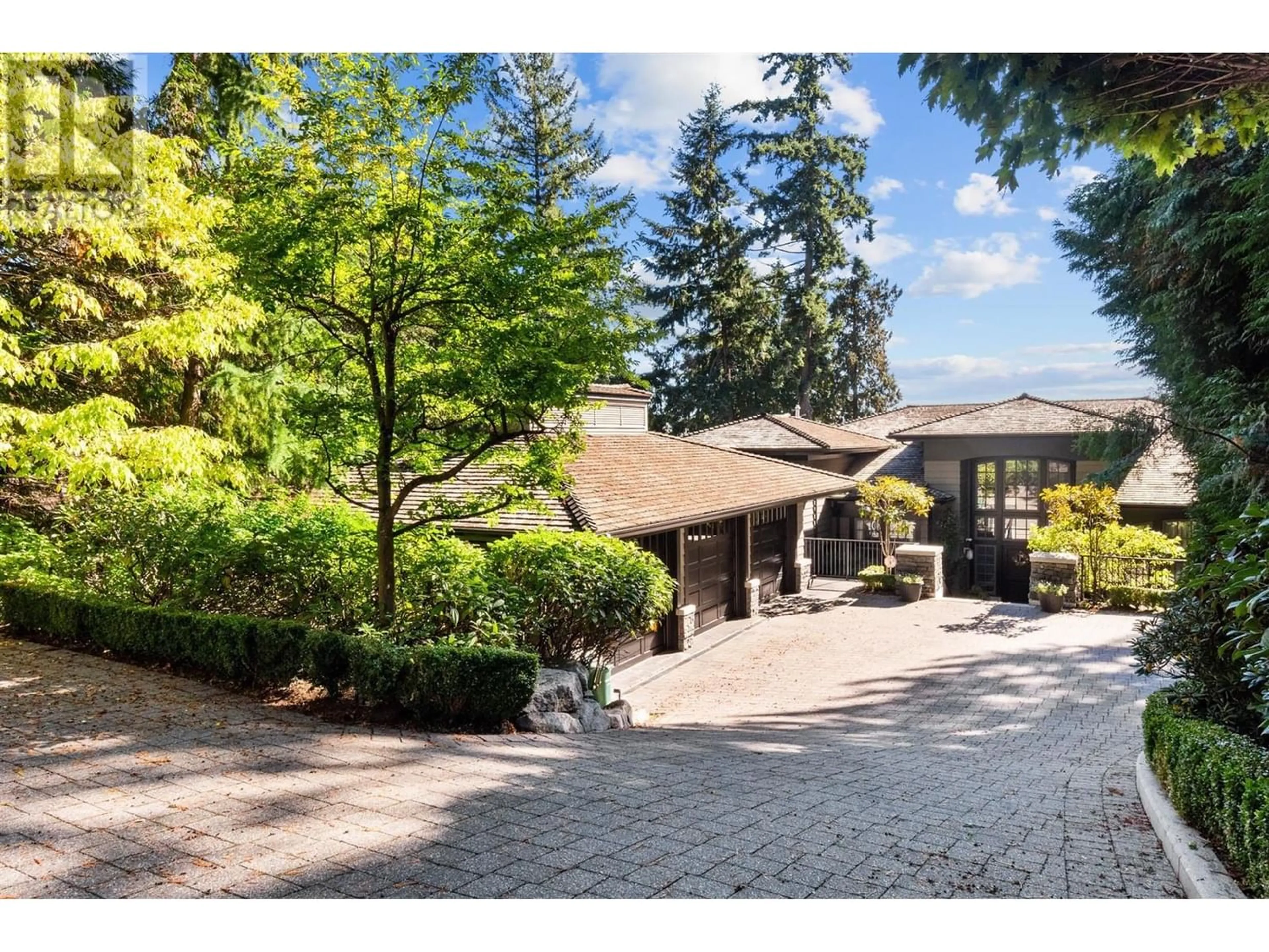 Frontside or backside of a home for 4668 CLOVELLY WALK, West Vancouver British Columbia V7W1H5
