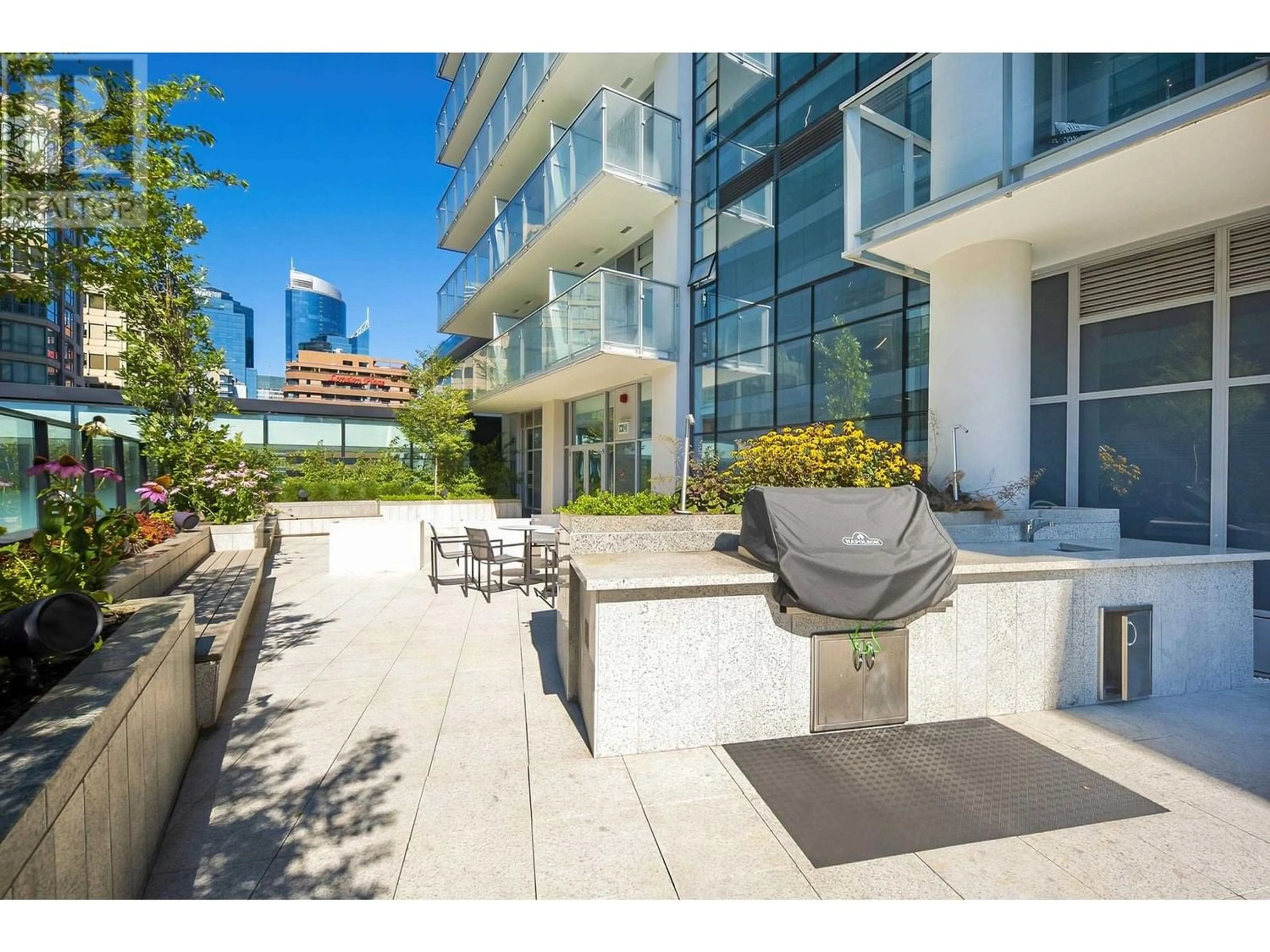 Patio for 1007 1289 HORNBY STREET, Vancouver British Columbia V6Z0G7