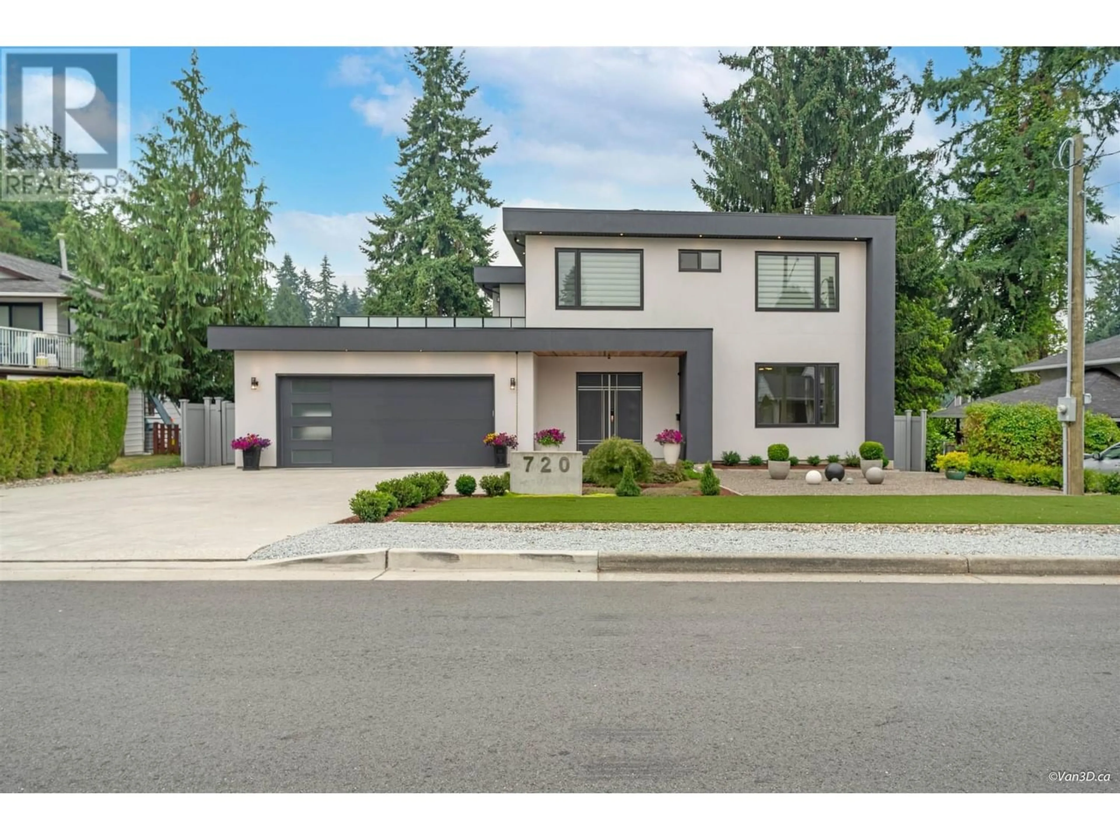 Frontside or backside of a home for 720 IVY AVENUE, Coquitlam British Columbia V3J2J2