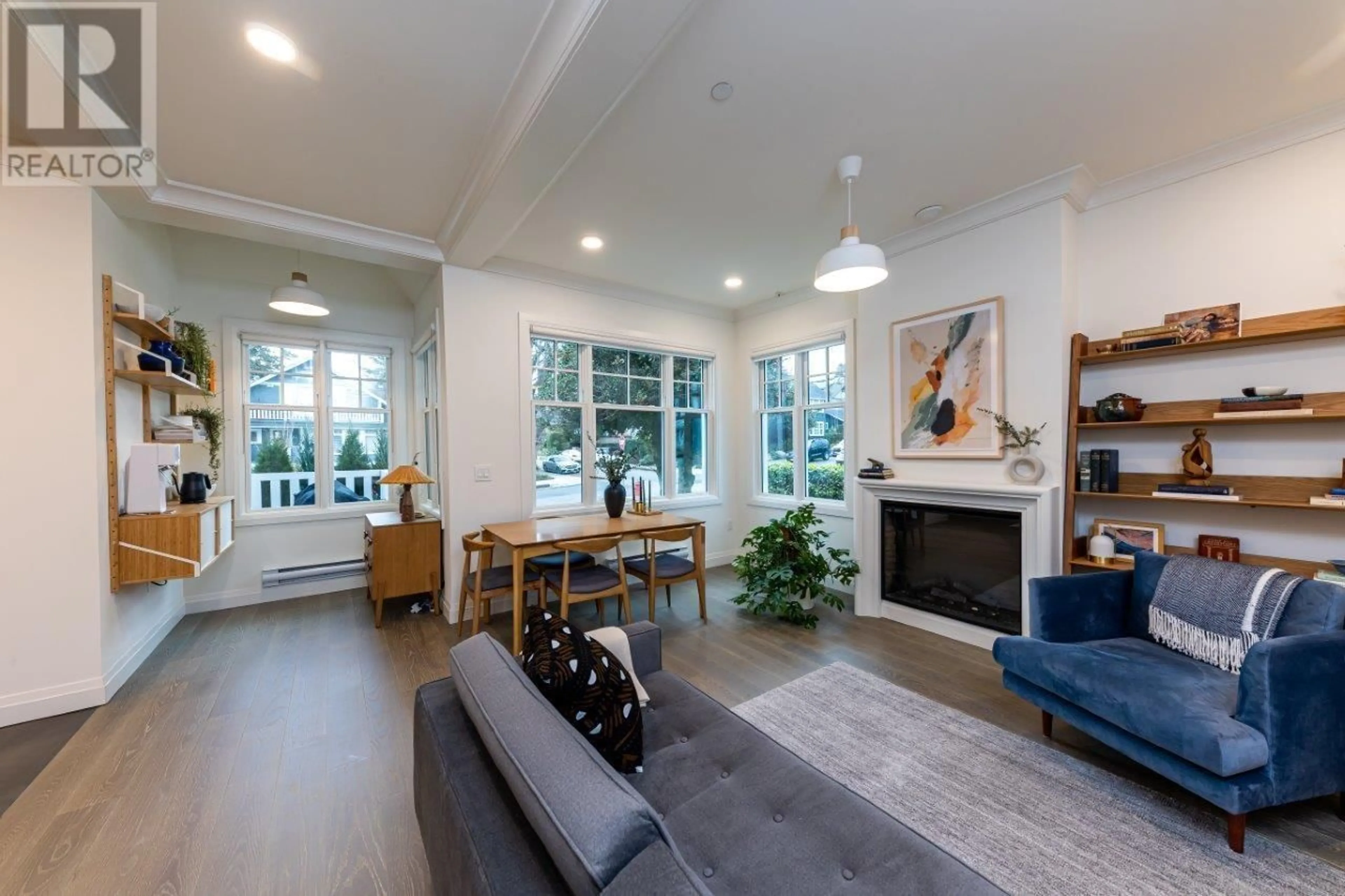 Living room for 2706 W 2ND AVENUE, Vancouver British Columbia V6K1K3