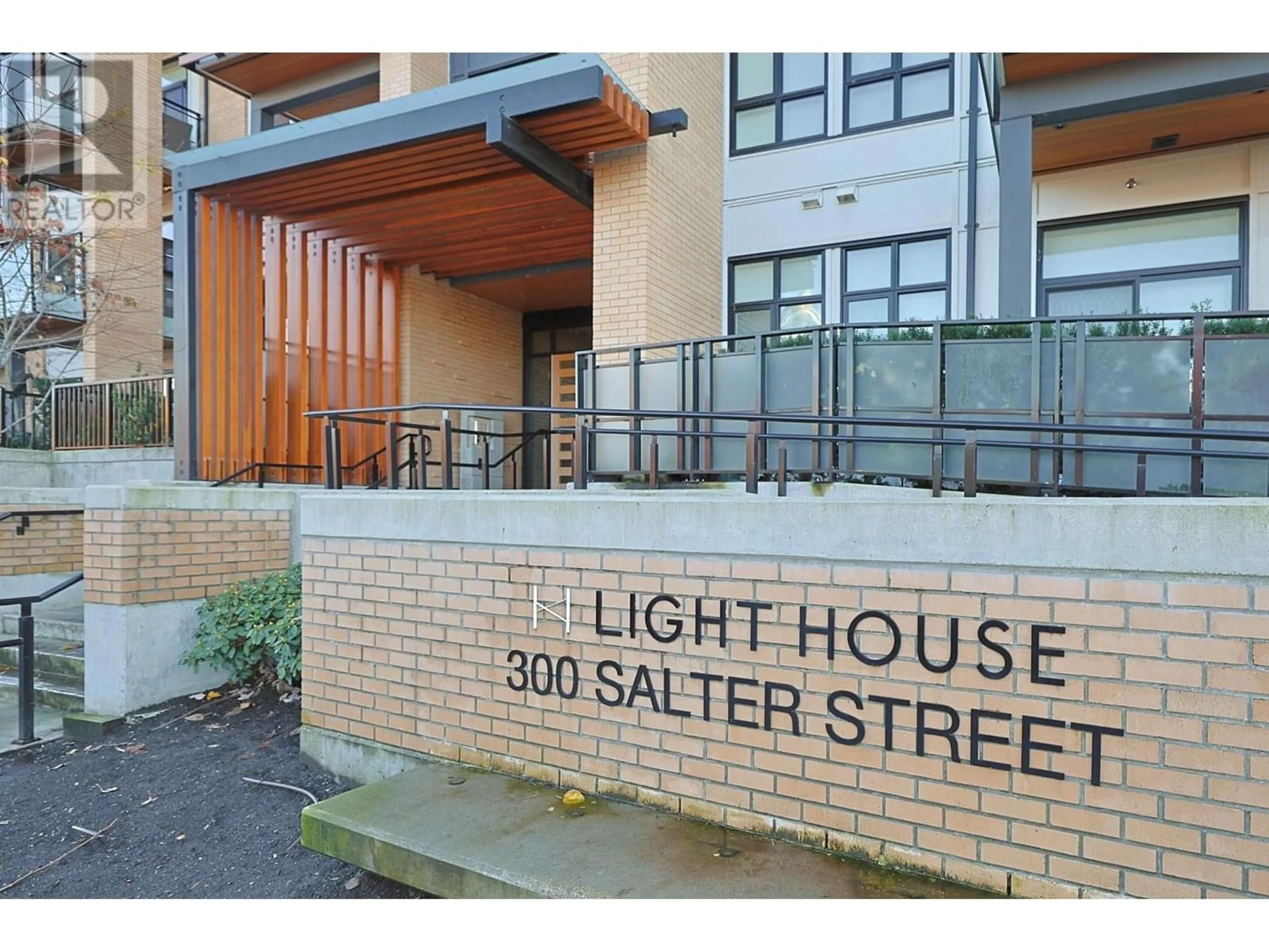 A pic from exterior of the house or condo for 222 300 SALTER STREET, New Westminster British Columbia V3M0L9