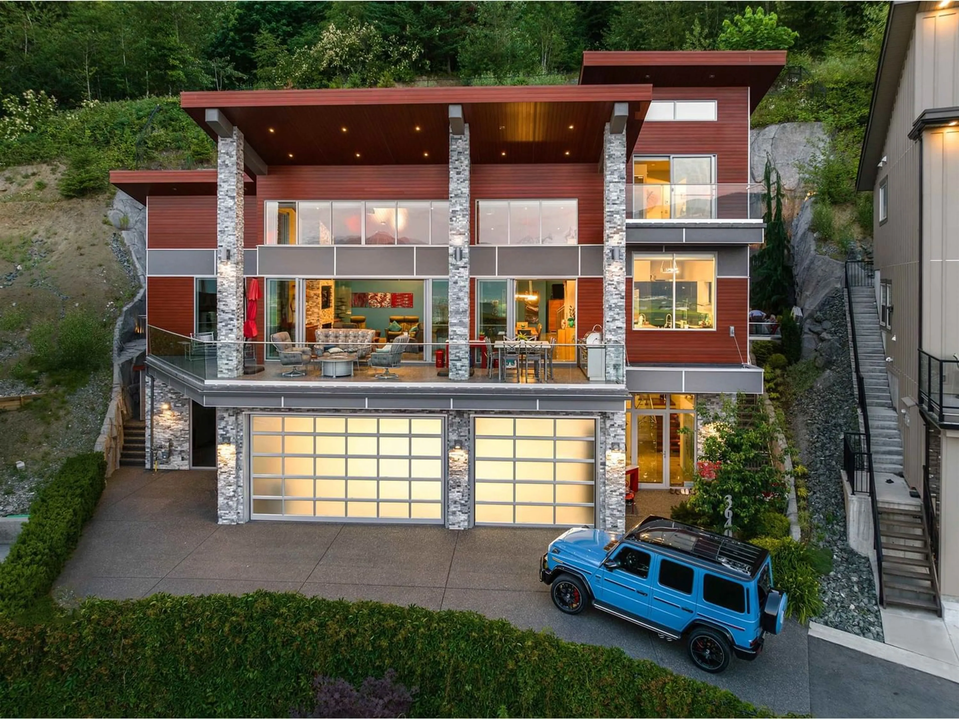 Frontside or backside of a home for 36409 ESTEVAN COURT, Abbotsford British Columbia V3G0B6