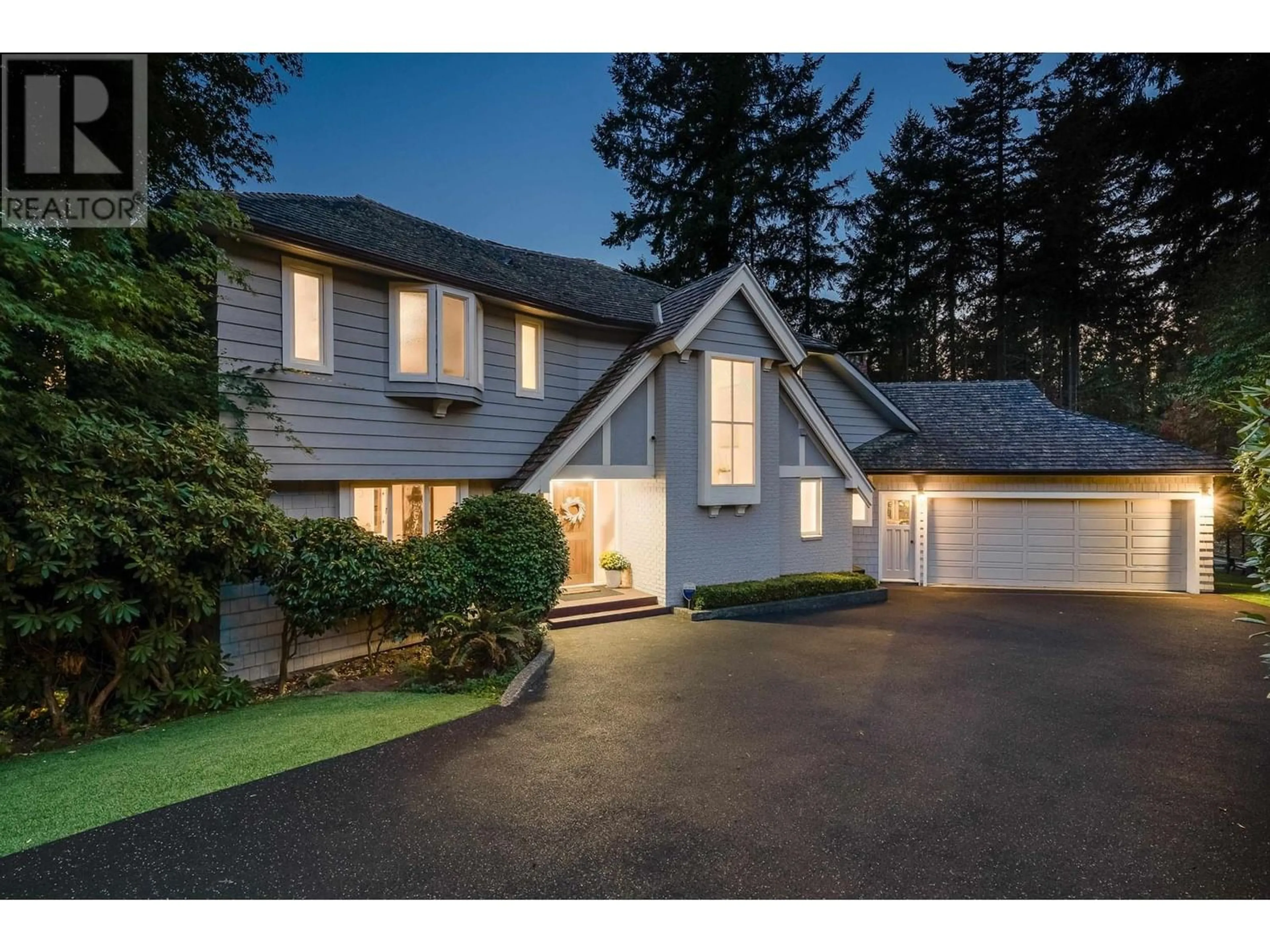 Frontside or backside of a home for 3714 SOUTHRIDGE PLACE, West Vancouver British Columbia V7V3H8
