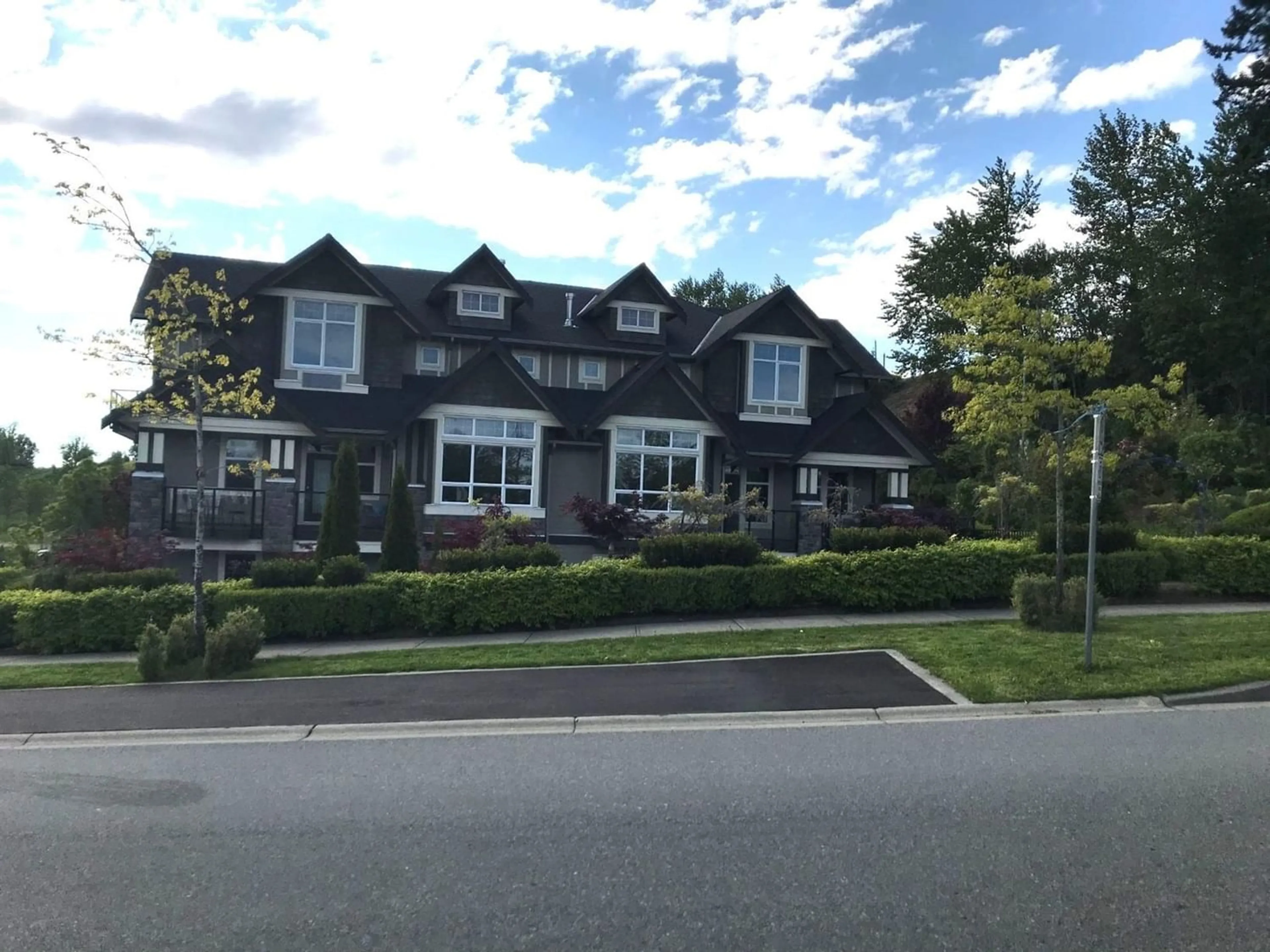 Outside view for 2379 CHARDONNAY LANE, Abbotsford British Columbia V4X0A6