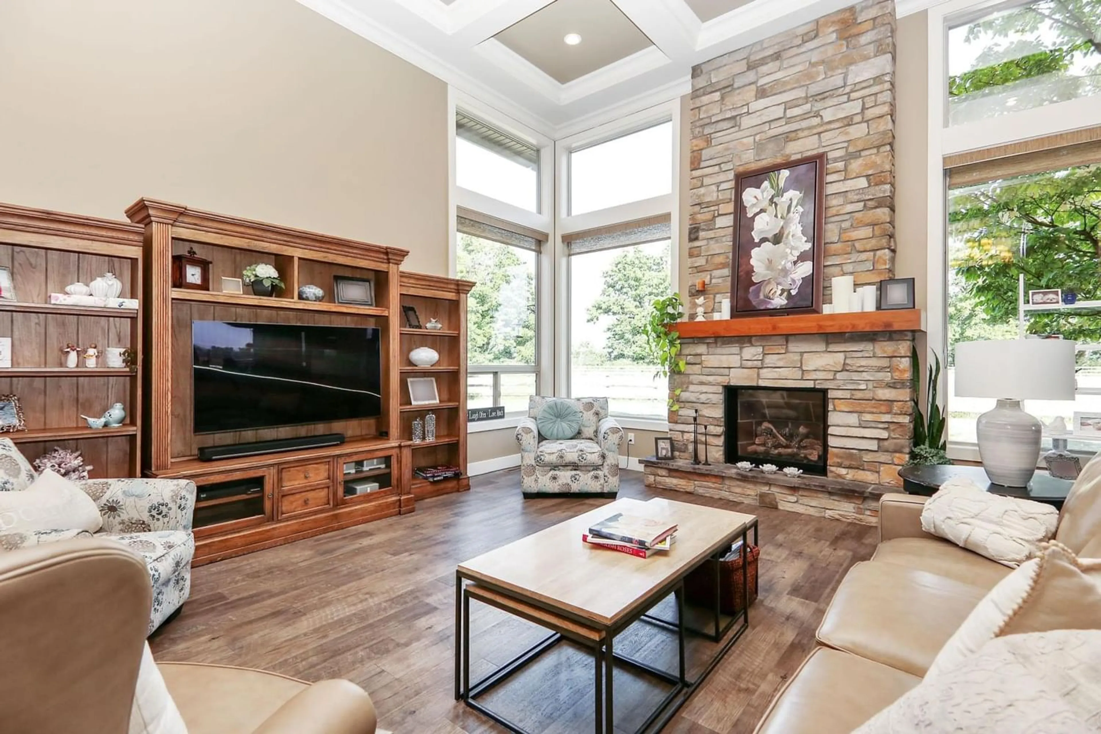 Living room for 11288 MCSWEEN ROAD, Chilliwack British Columbia V2P6H5