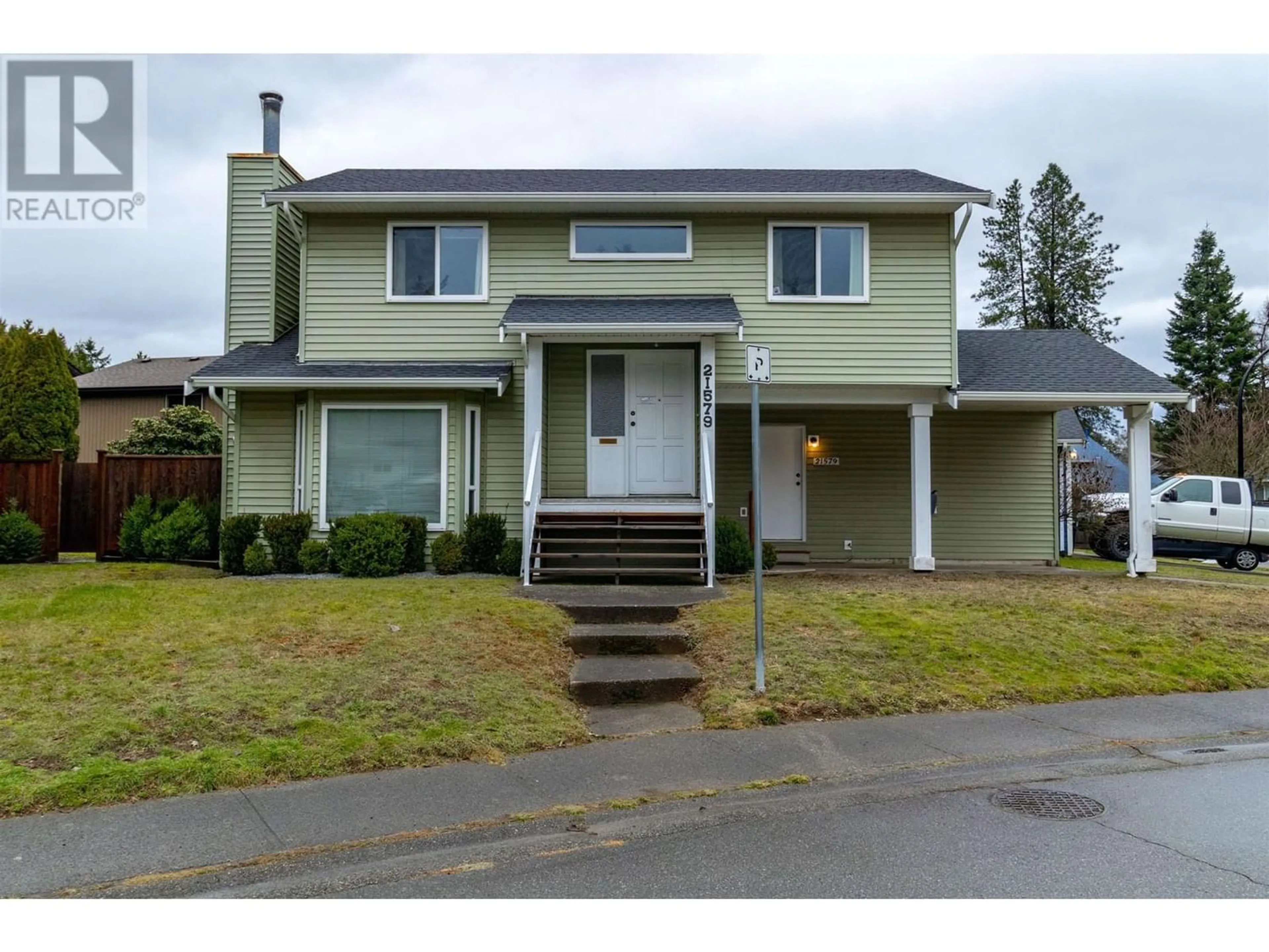 Frontside or backside of a home for 21579 CHERRINGTON AVENUE, Maple Ridge British Columbia V2X8R2
