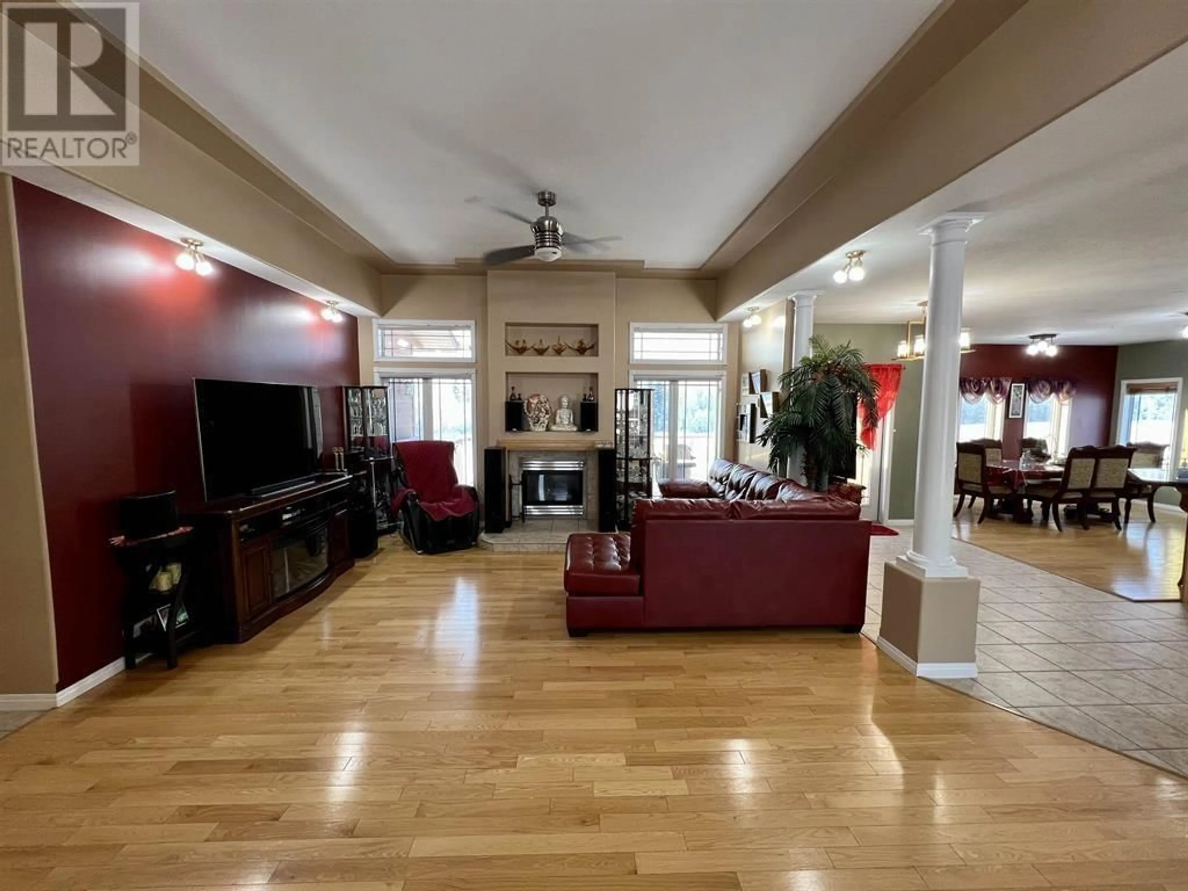 Indoor foyer, wood floors for 2 6550 OLD ALASKA HIGHWAY, Fort Nelson British Columbia V0C1R0