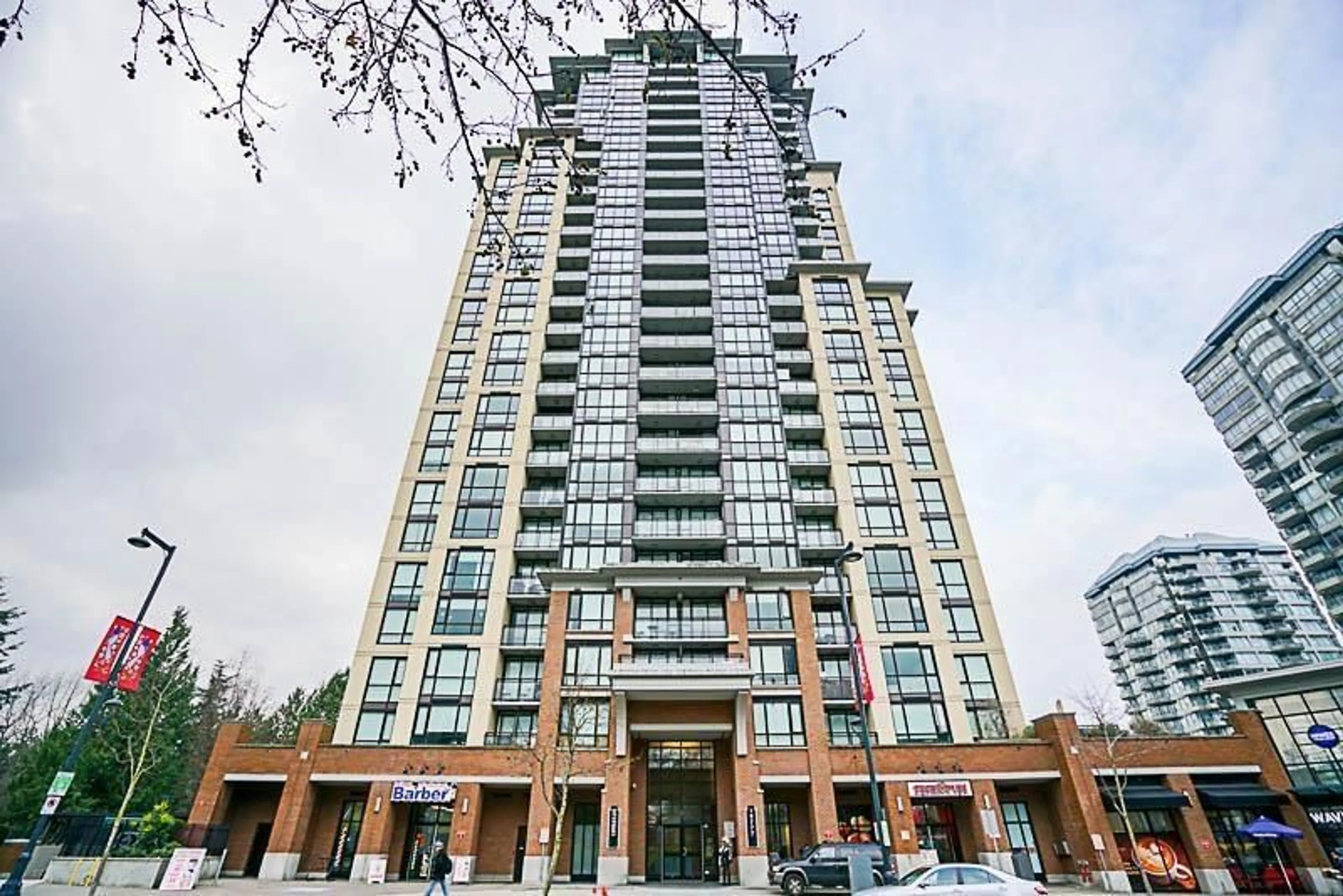 A pic from exterior of the house or condo for 411 10777 UNIVERSITY DRIVE, Surrey British Columbia V3T0E6