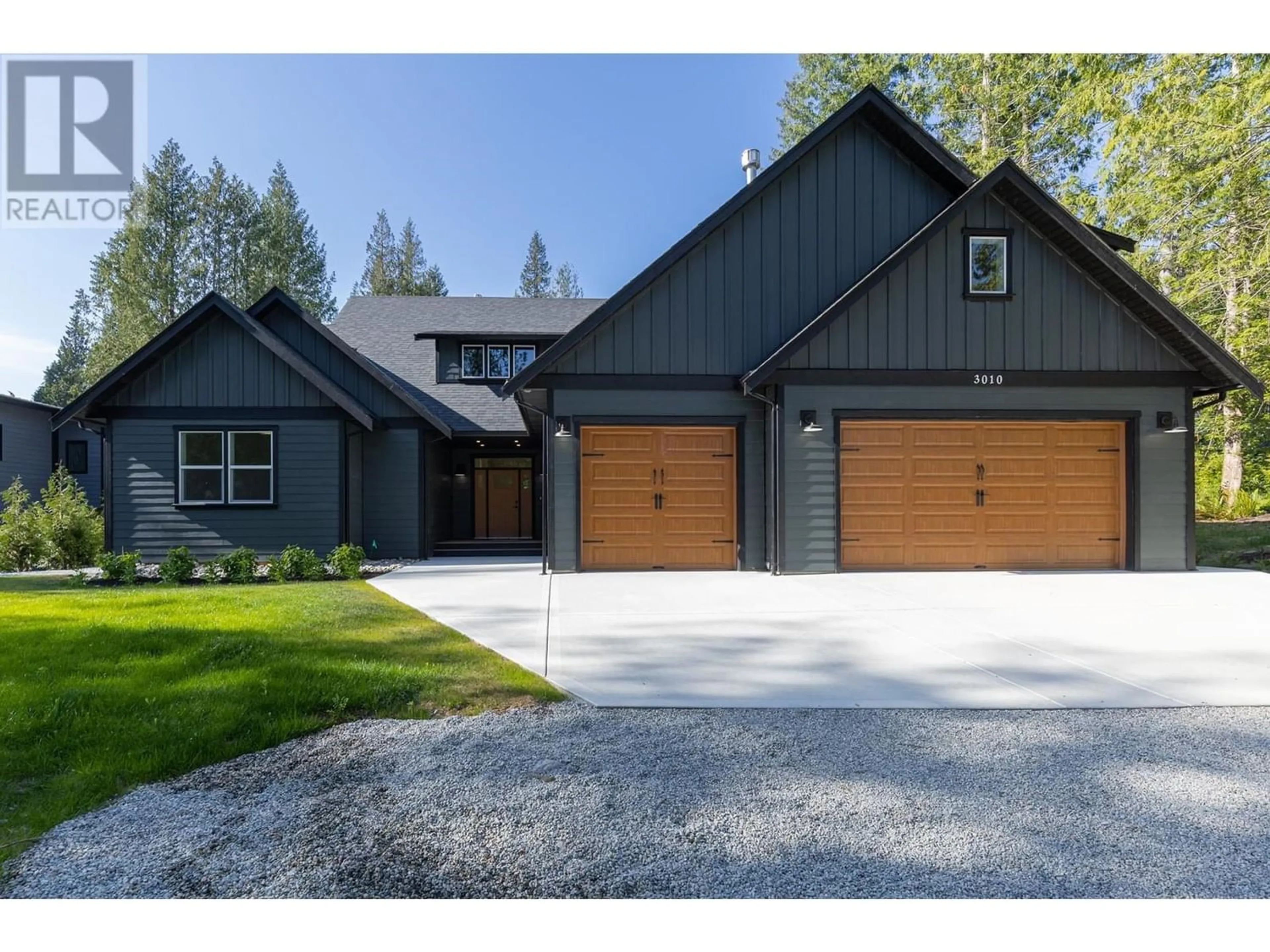 Frontside or backside of a home for 3010 GREEN WAY, Roberts Creek British Columbia V0N2W0