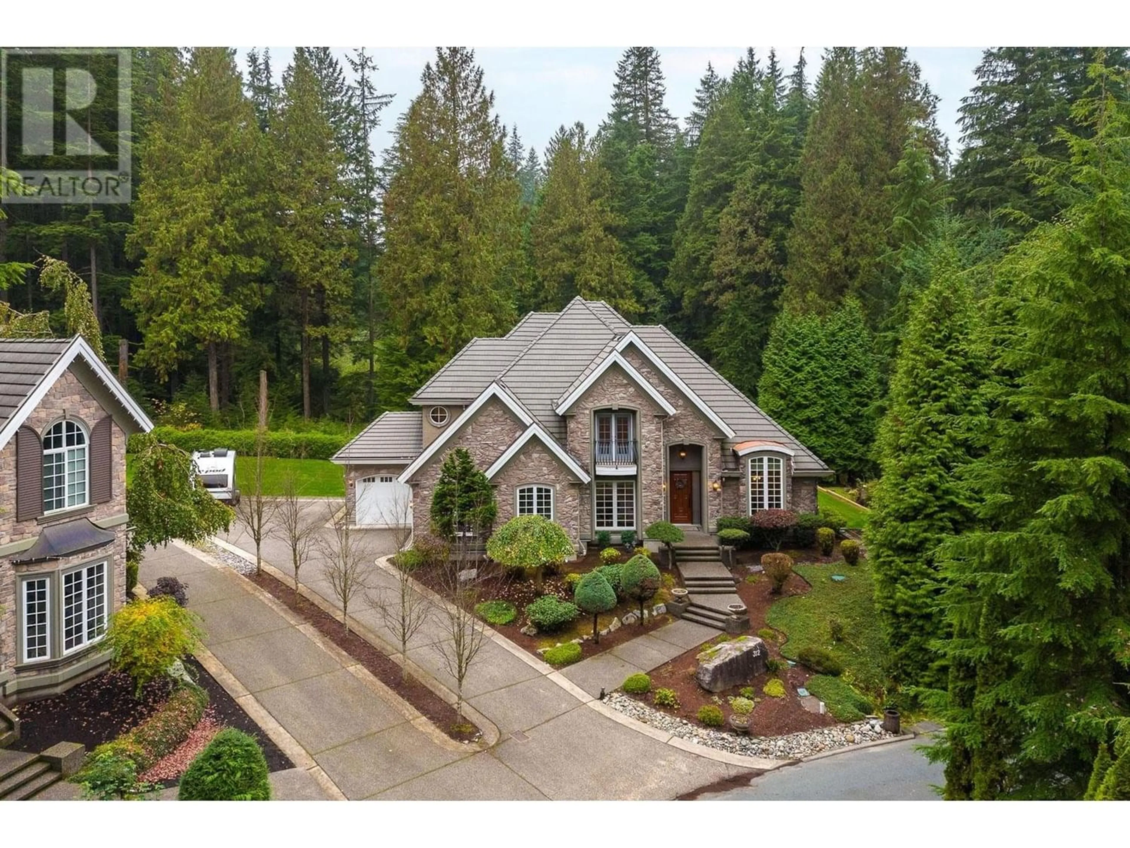 Indoor entryway for 312 FORESTVIEW LANE, Anmore British Columbia V3H0A3