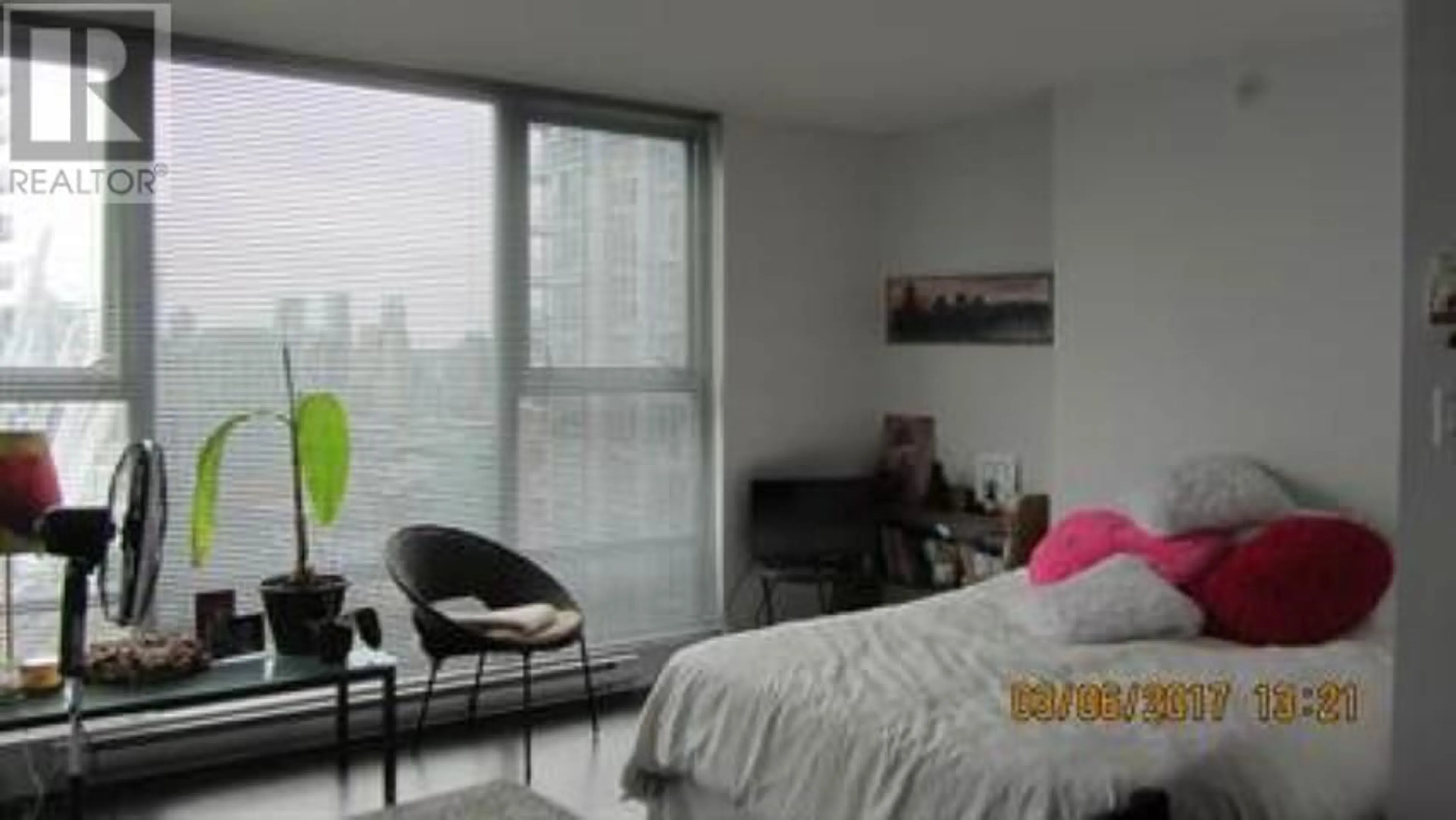 A pic of a room for 2507 131 REGIMENT SQUARE, Vancouver British Columbia V6B1X6