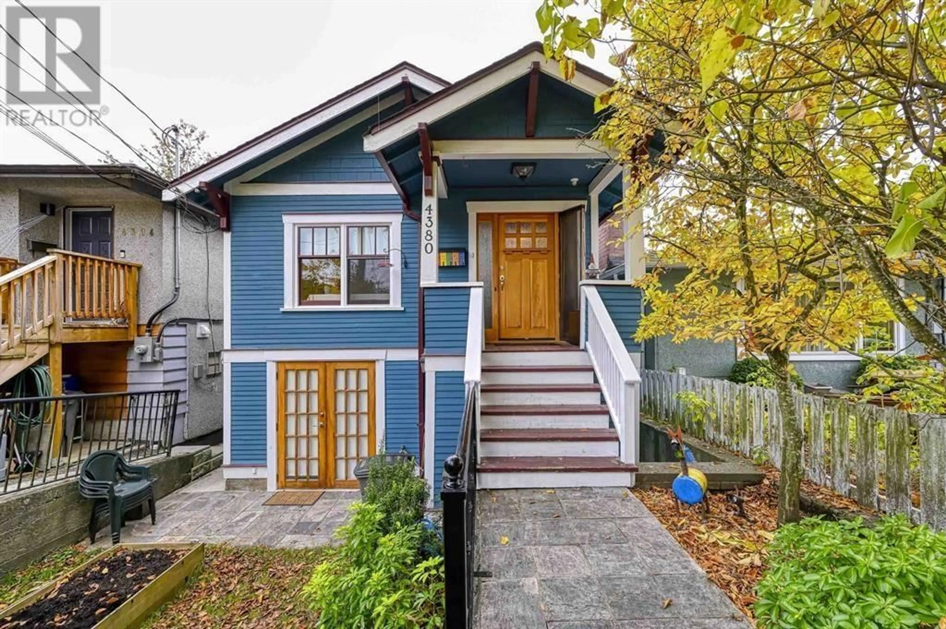 Frontside or backside of a home for 4380 PRINCE EDWARD STREET, Vancouver British Columbia V5V3Y7