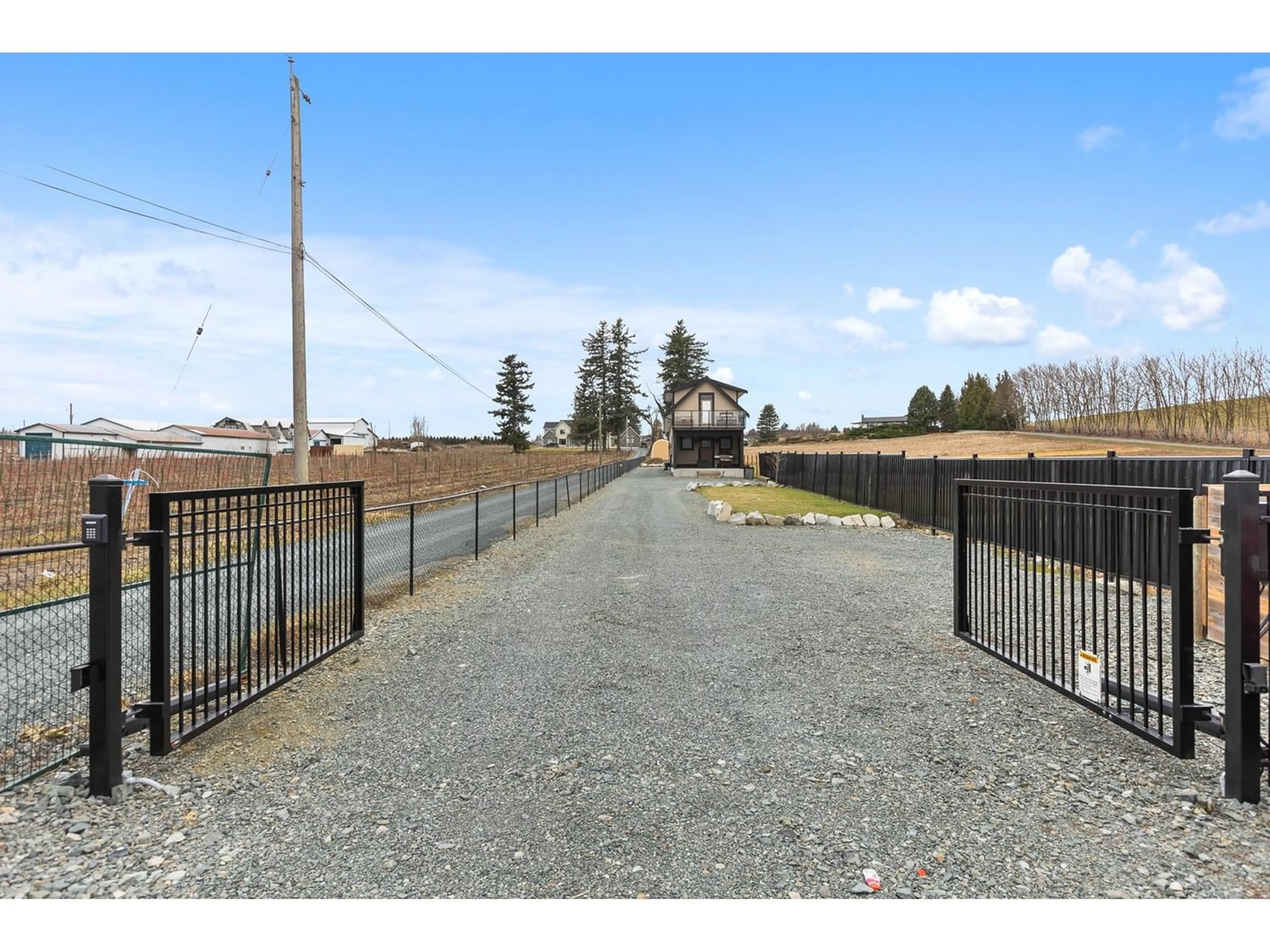 Fenced yard for 201 MCCALLUM ROAD, Abbotsford British Columbia V2S8A1