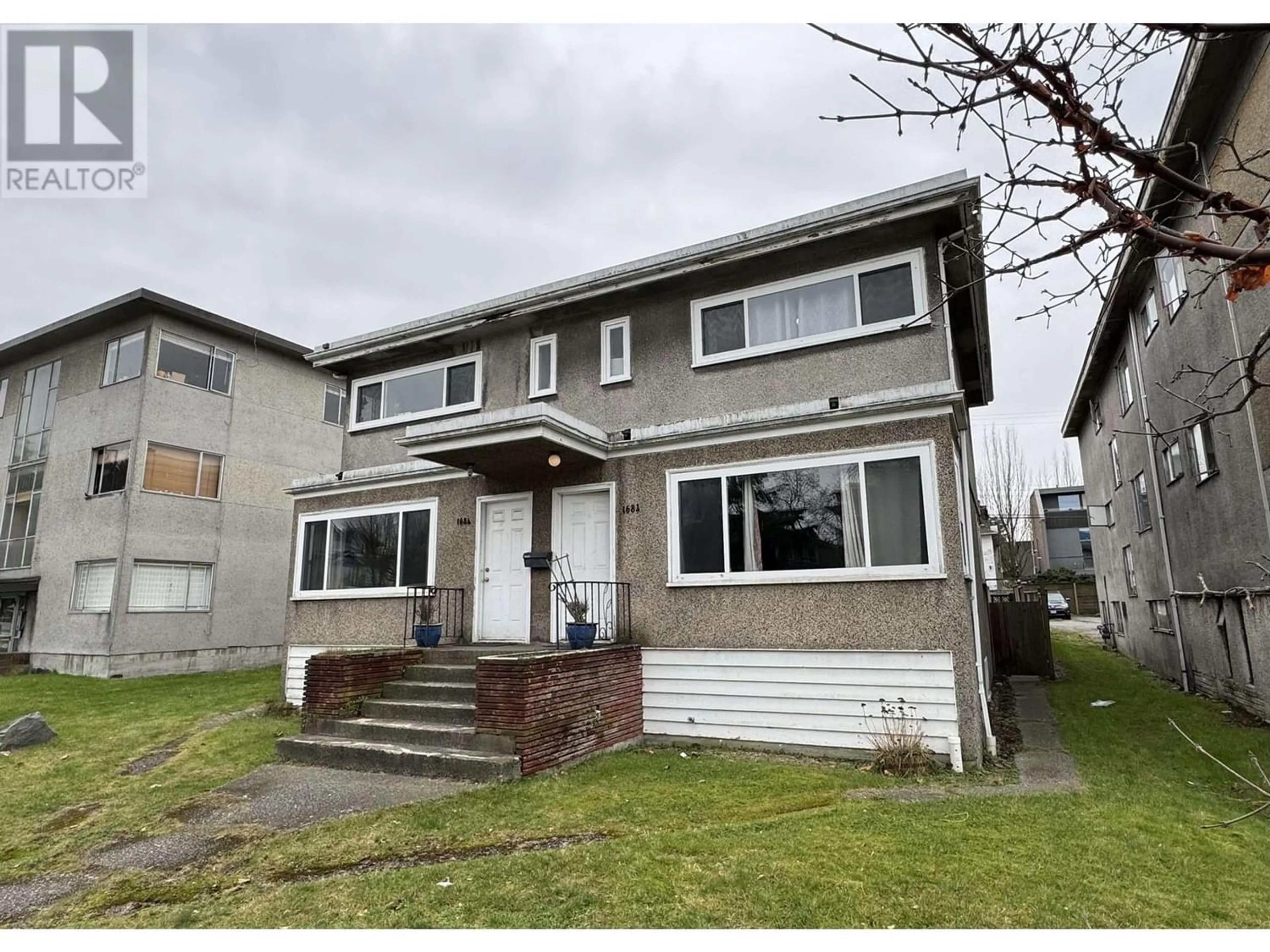 Frontside or backside of a home for 1682 FRANCES STREET, Vancouver British Columbia V5L1Z4