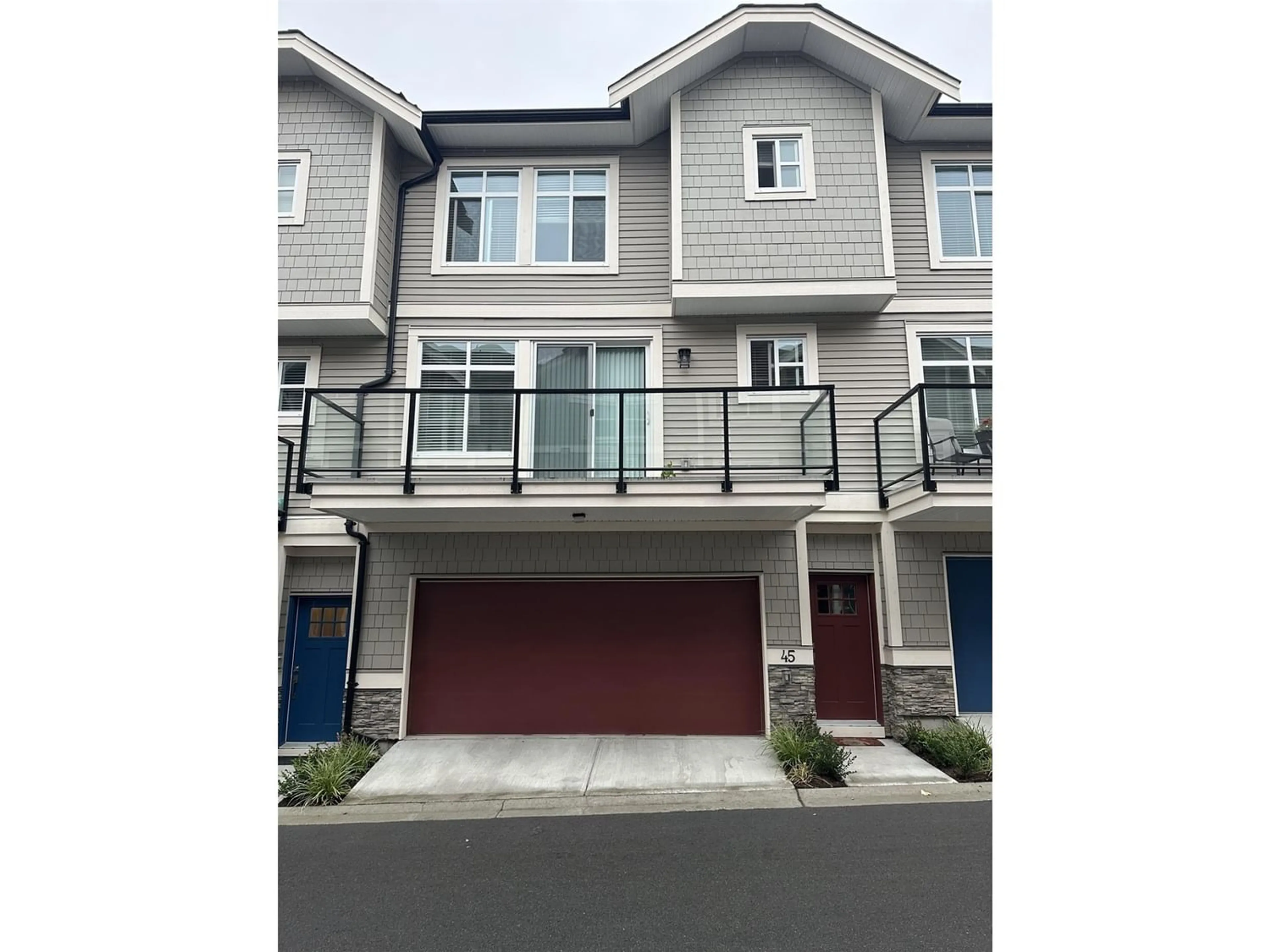 A pic from exterior of the house or condo for 45 10488 124 STREET, Surrey British Columbia V3V0E9