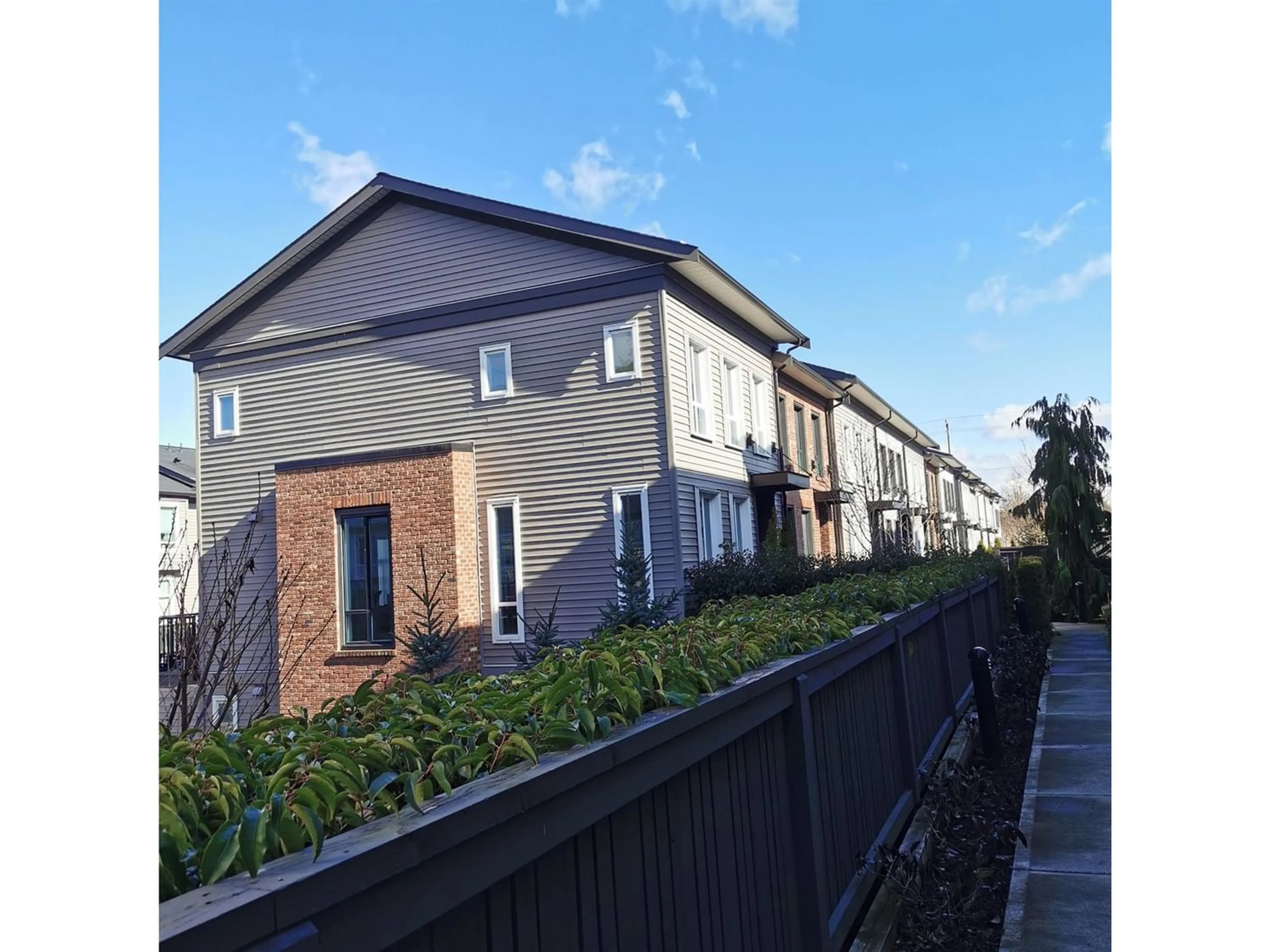 A pic from exterior of the house or condo for 28 15938 27 AVENUE, Surrey British Columbia V3Z0T2