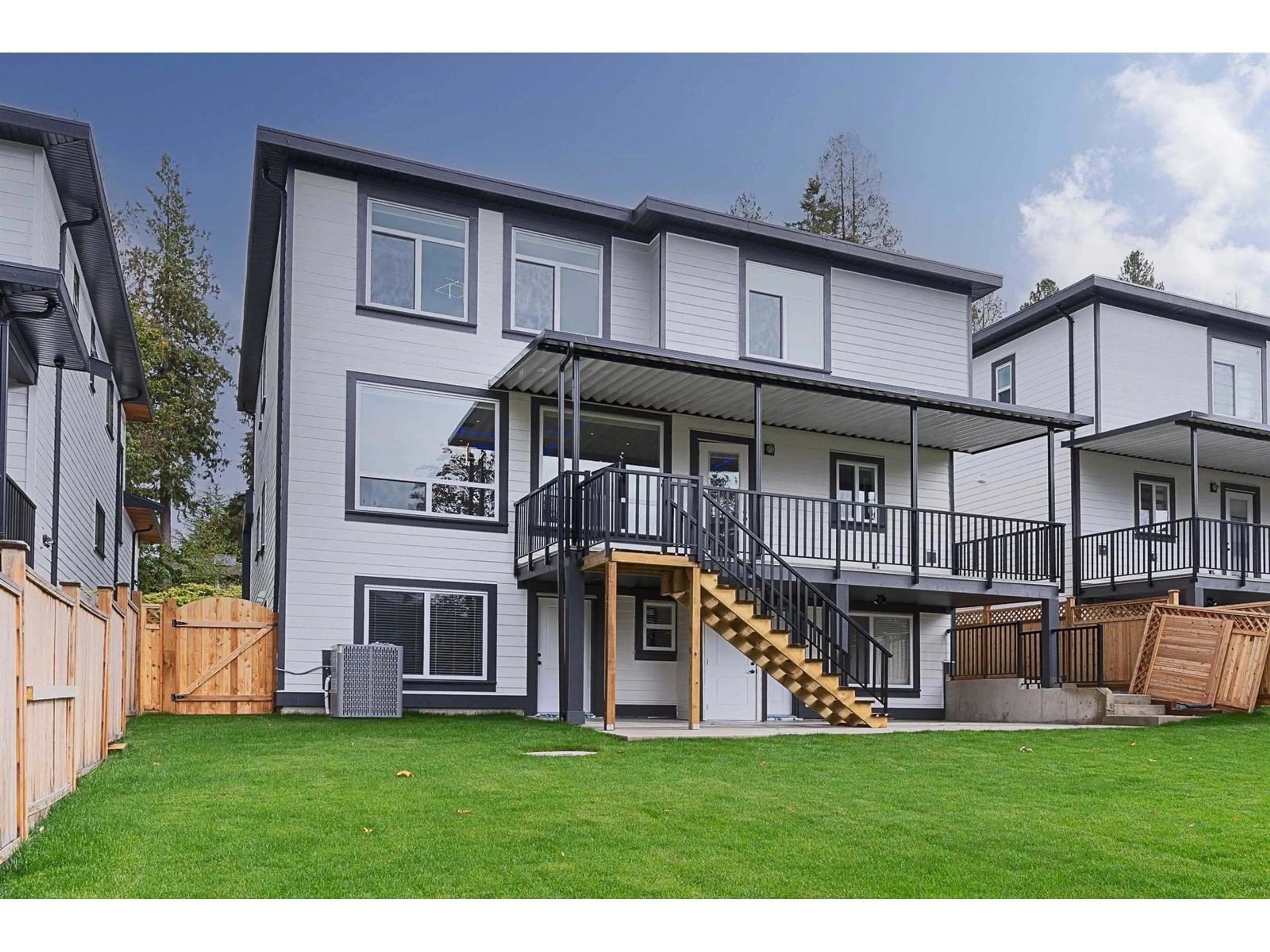 Frontside or backside of a home for 10659 127A STREET, Surrey British Columbia V3V5L7