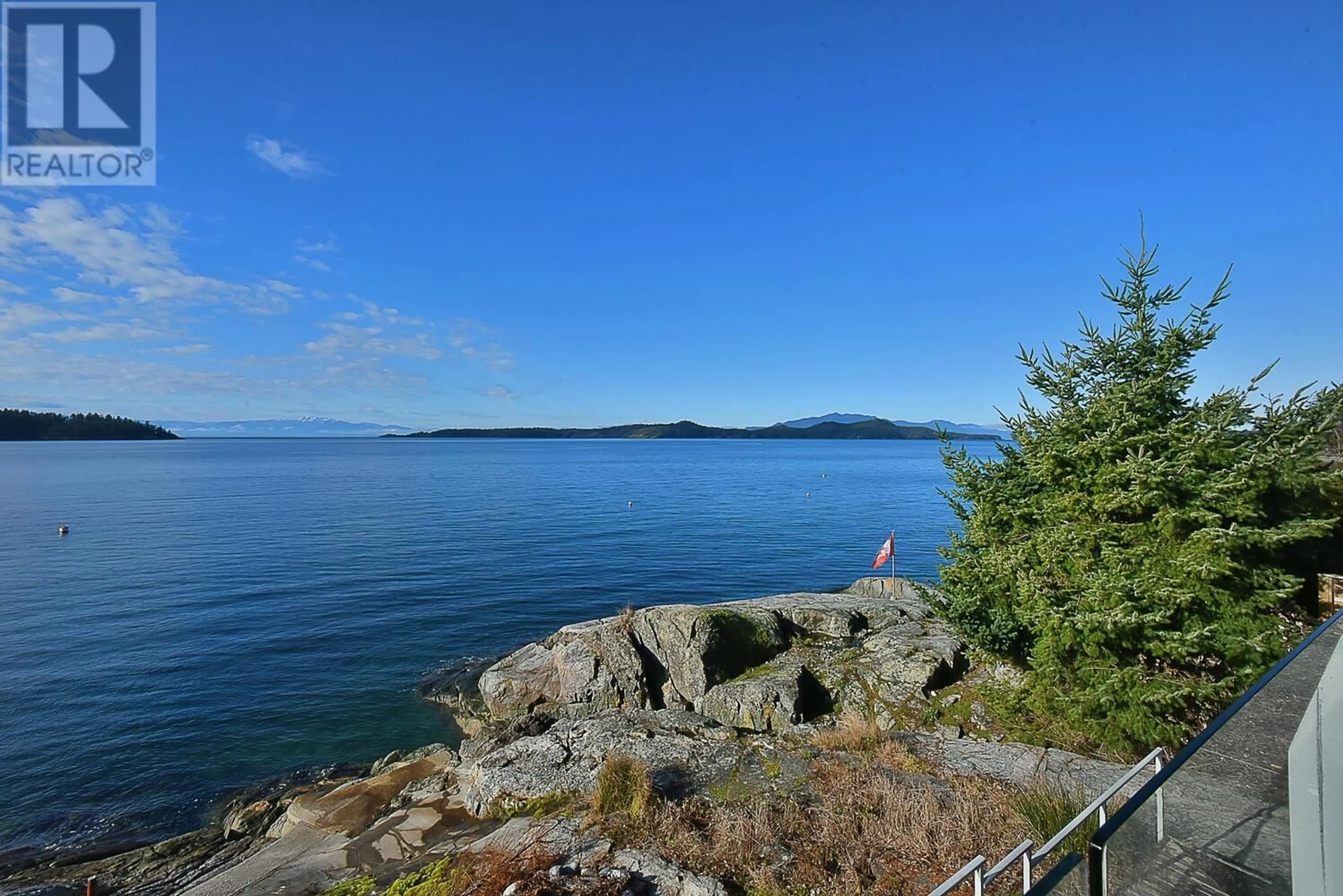 Lakeview for 8331 REDROOFFS ROAD, Halfmoon Bay British Columbia V7Z1E4