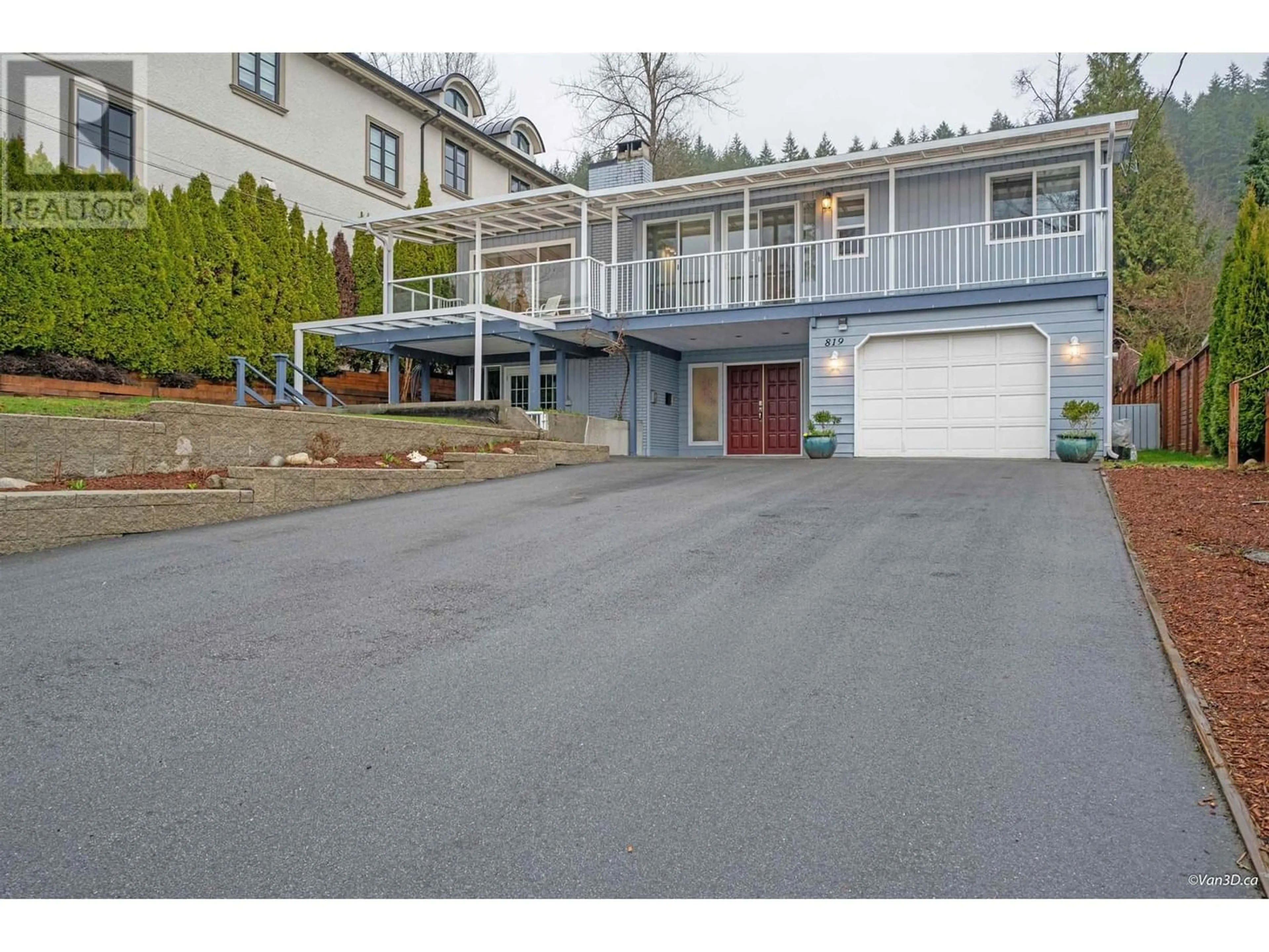Frontside or backside of a home for 819 IOCO ROAD, Port Moody British Columbia V3H2W7
