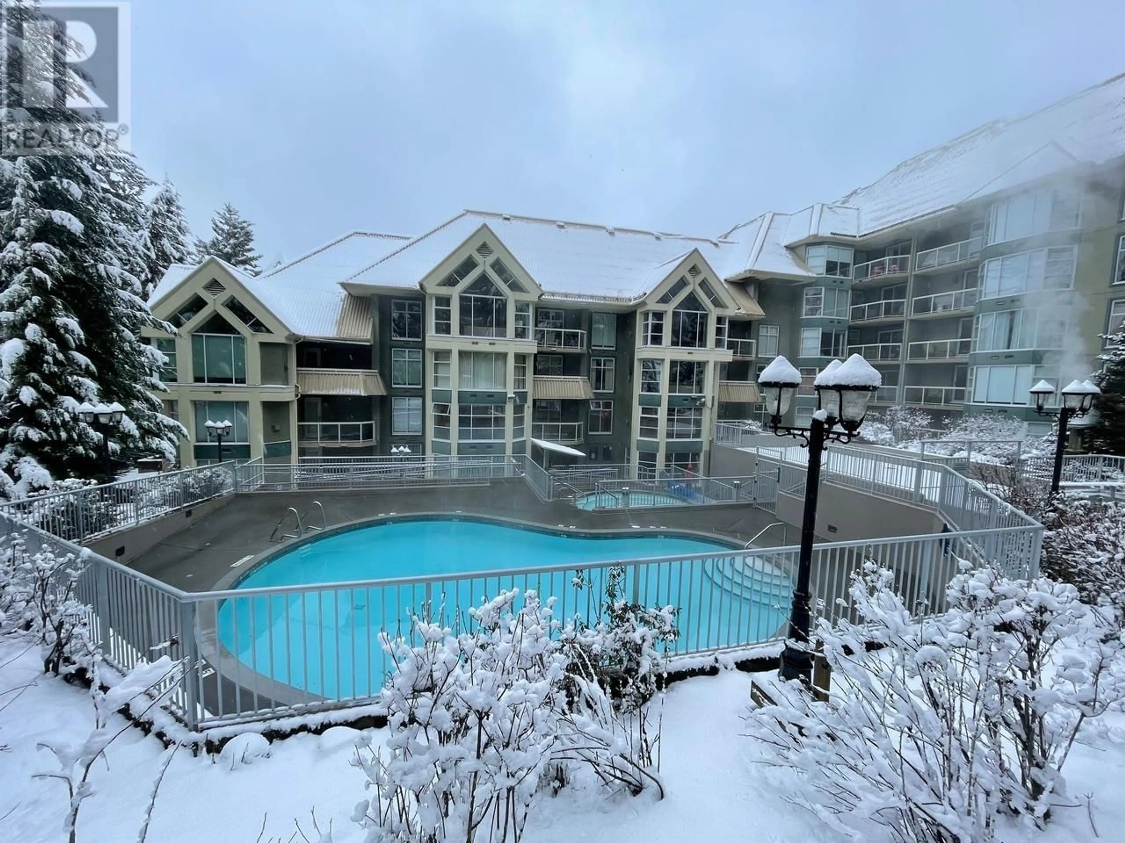 Indoor or outdoor pool for 201 Wk 14-4910 SPEARHEAD PLACE, Whistler British Columbia V0N1B4