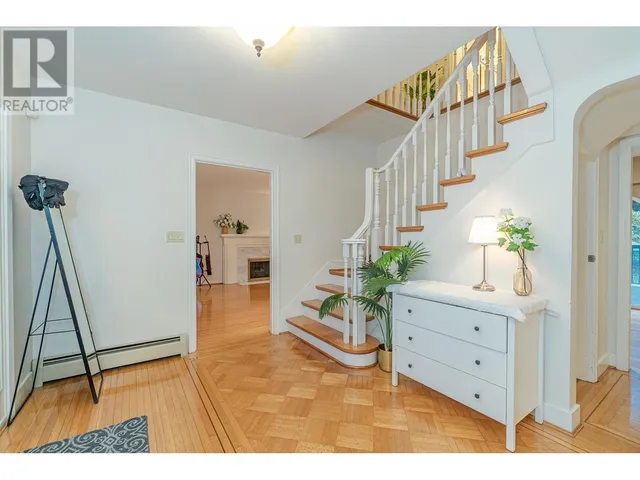 6812 ARBUTUS STREET, Vancouver 4