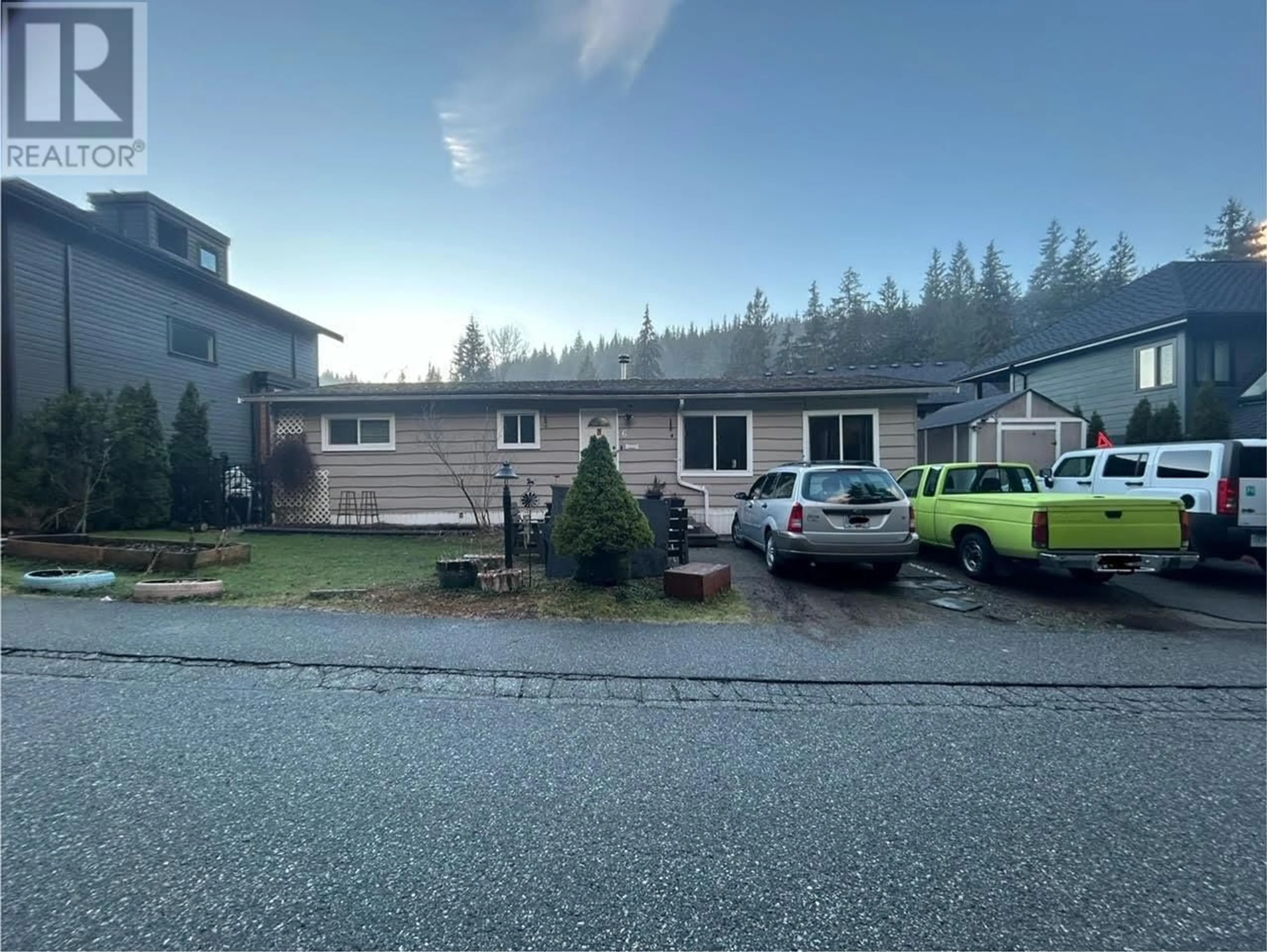 Frontside or backside of a home for 6 3295 SUNNYSIDE ROAD, Anmore British Columbia V3H4Z4