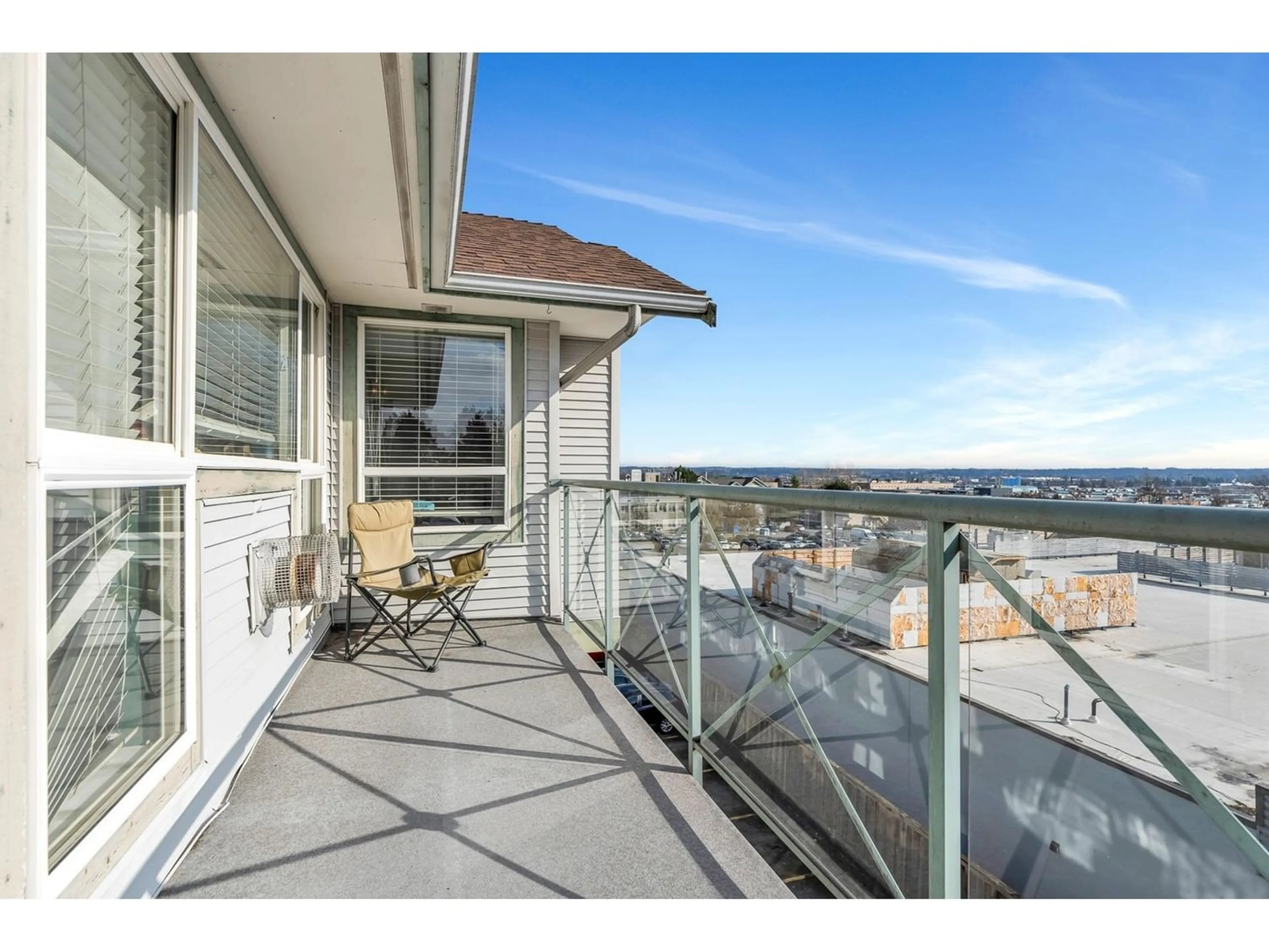 Balcony in the apartment for 406 6390 196 STREET, Langley British Columbia V2Y1J2