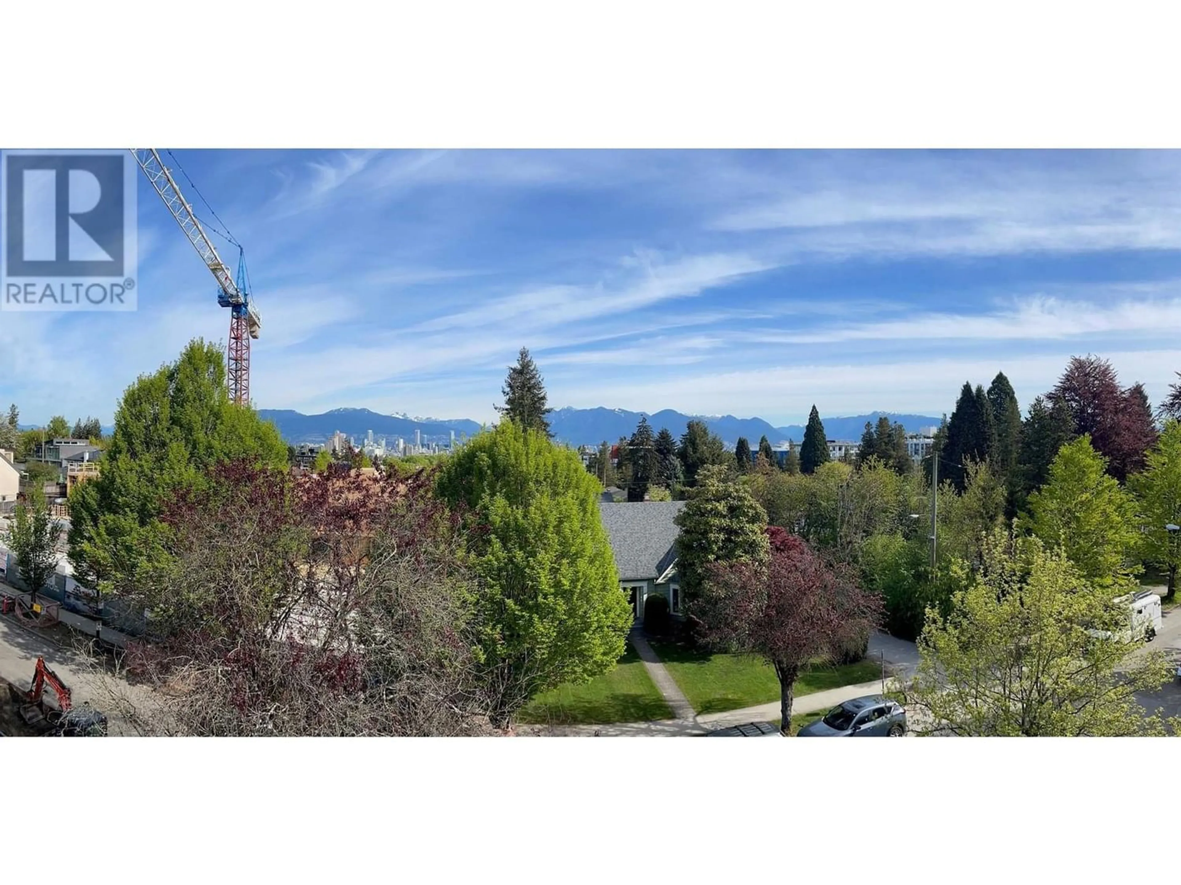 Living room for 17 520 W 28TH AVENUE, Vancouver British Columbia V5Z2H1