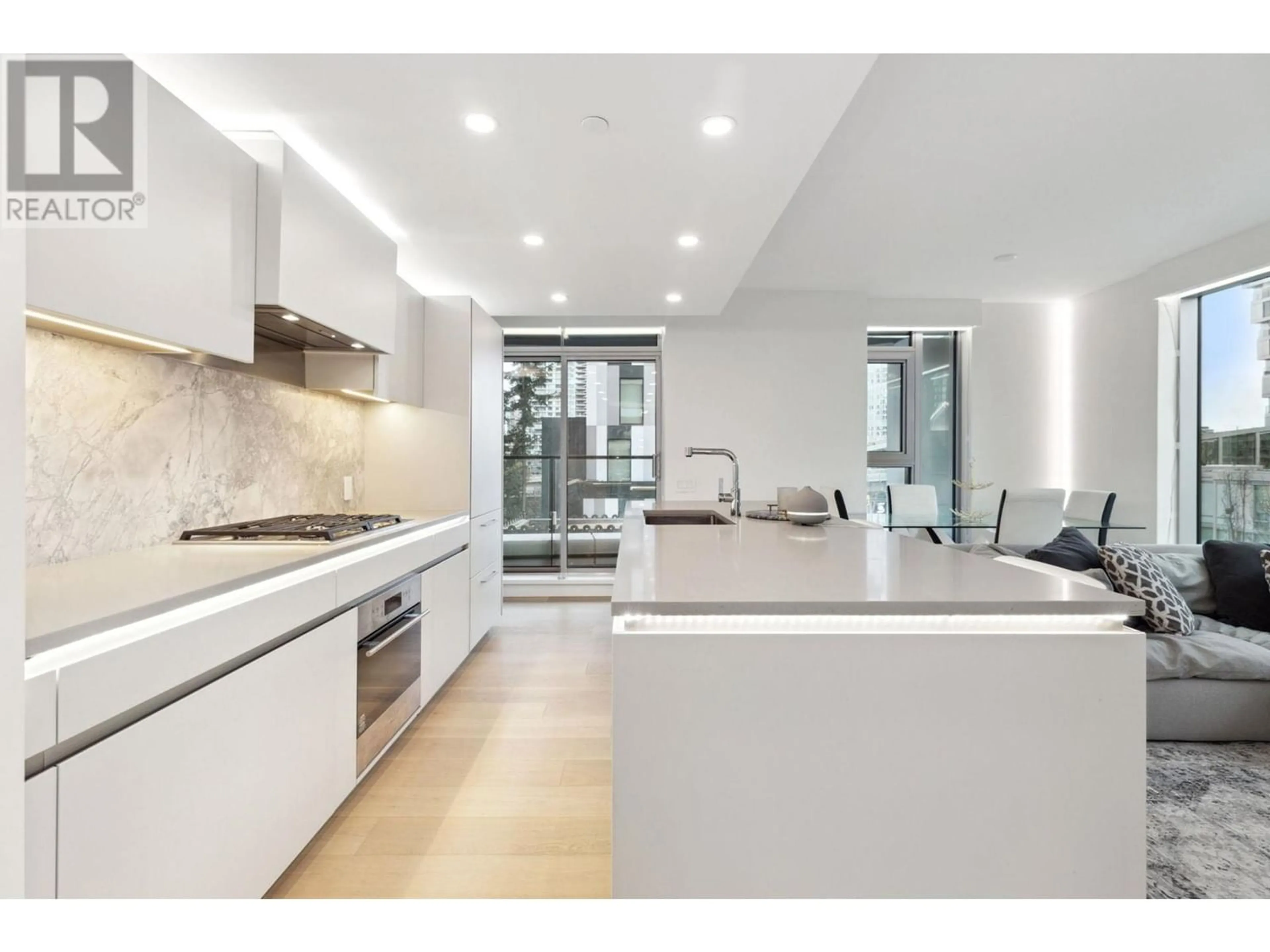 Contemporary kitchen for 301 889 PACIFIC STREET, Vancouver British Columbia V6Z1C3