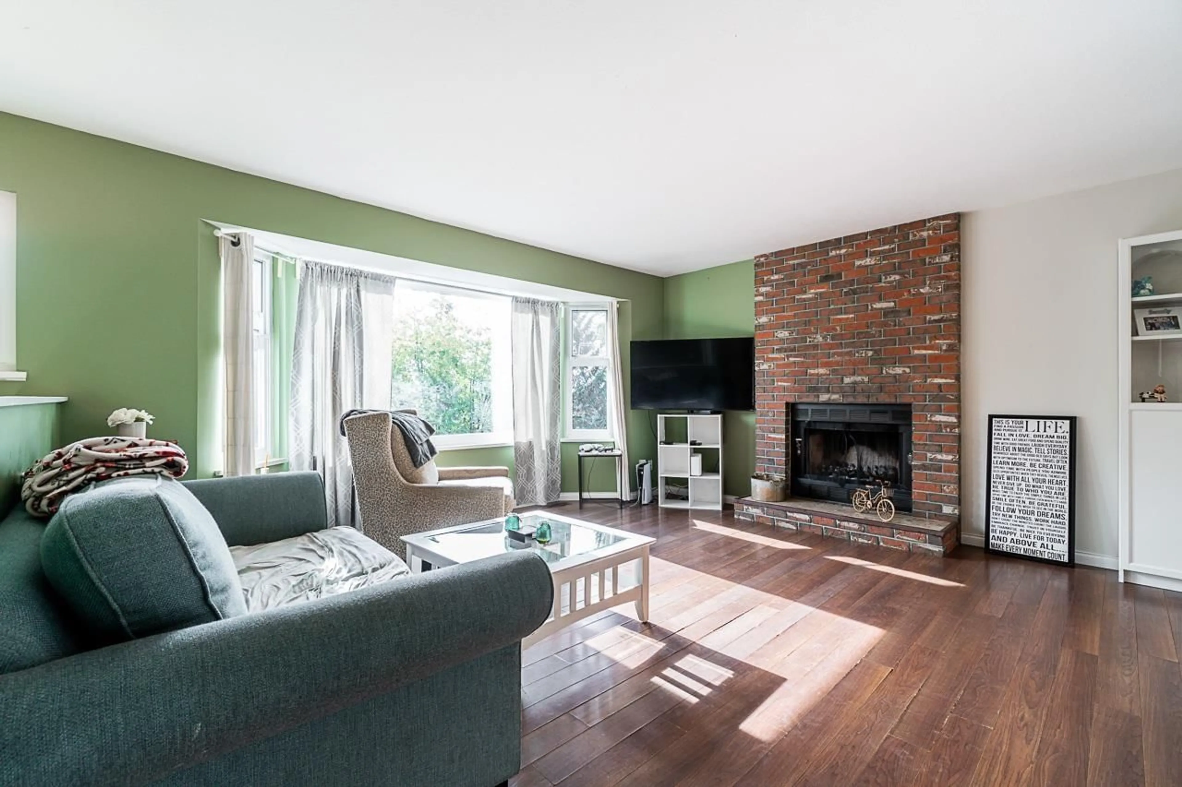 Living room for 8049 CARIBOU STREET, Mission British Columbia V2V5R1