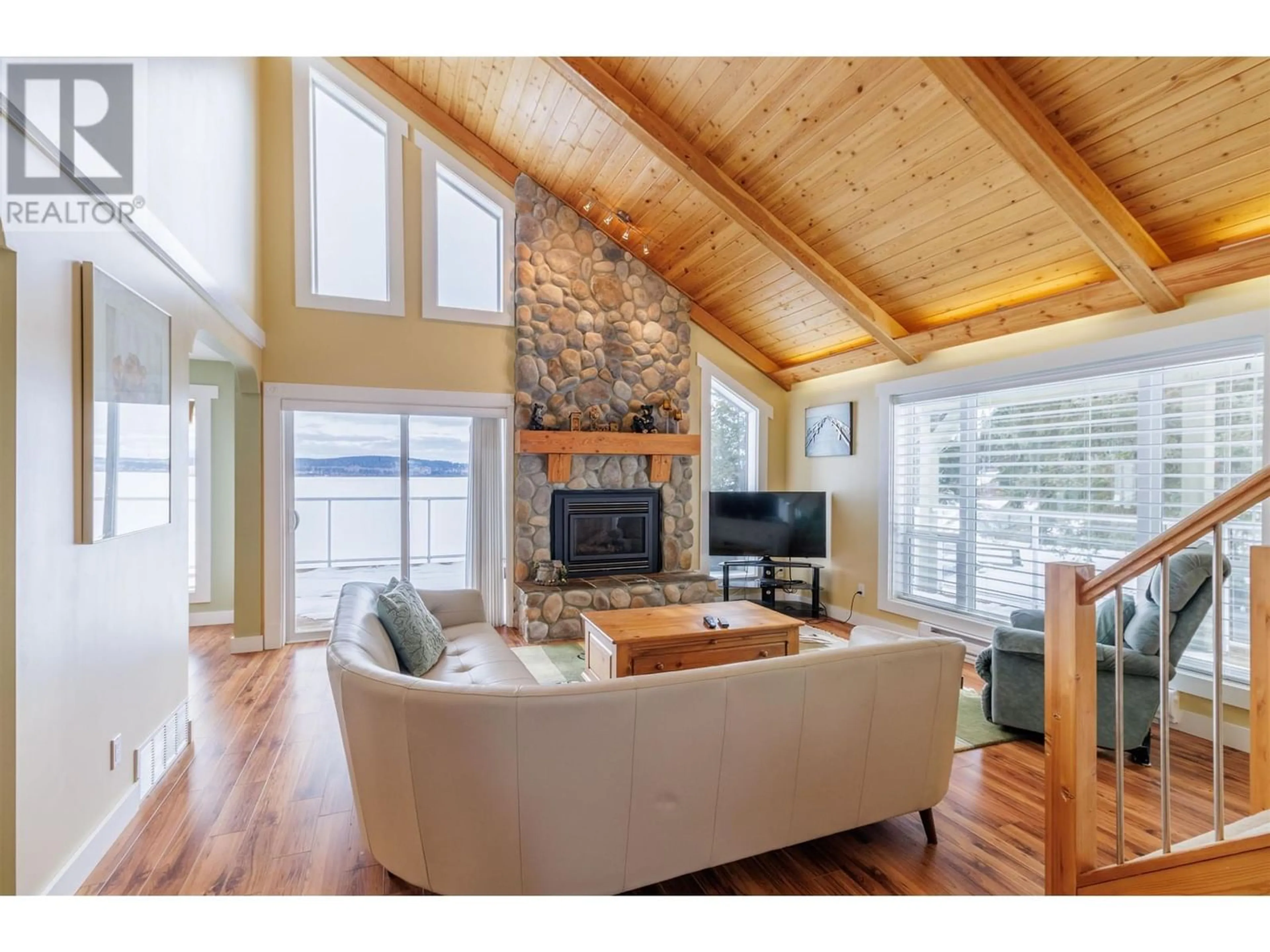 Living room, wood floors for 4595 CAVERLY ROAD, Lac La Hache British Columbia V0K1T0