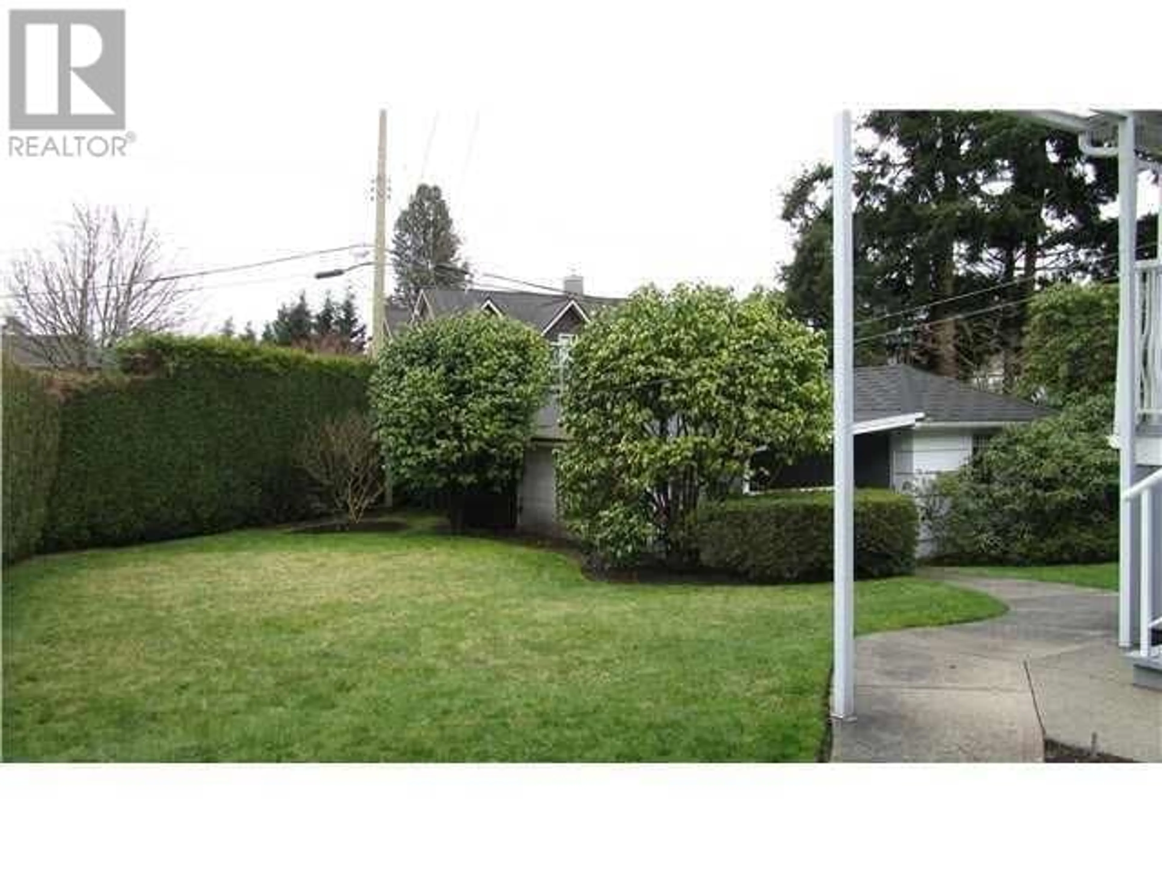 Fenced yard for 2134 W 53RD AVENUE, Vancouver British Columbia V6P1L6