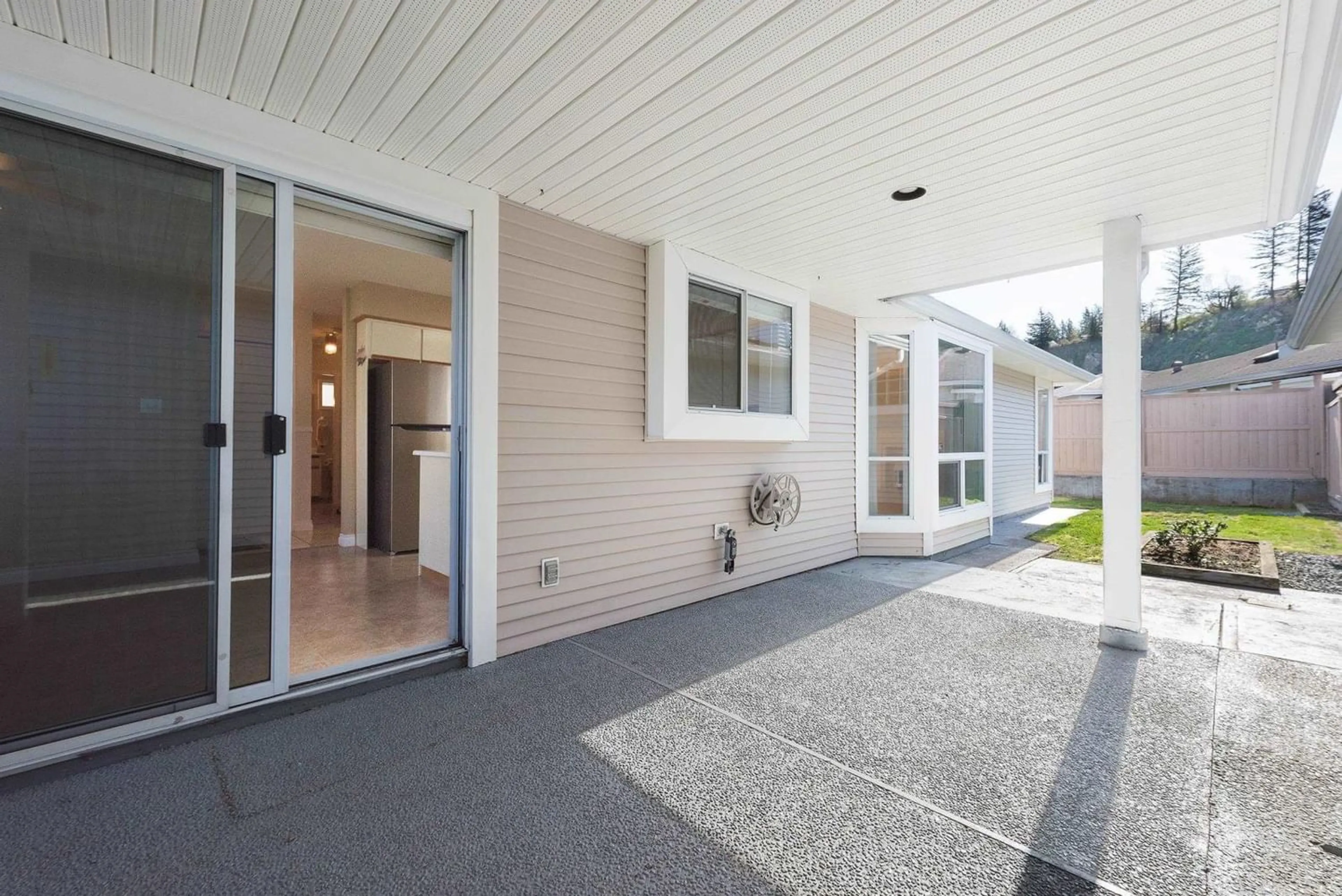 Living room for 137 6001 PROMONTORY ROAD, Chilliwack British Columbia V2R3E3