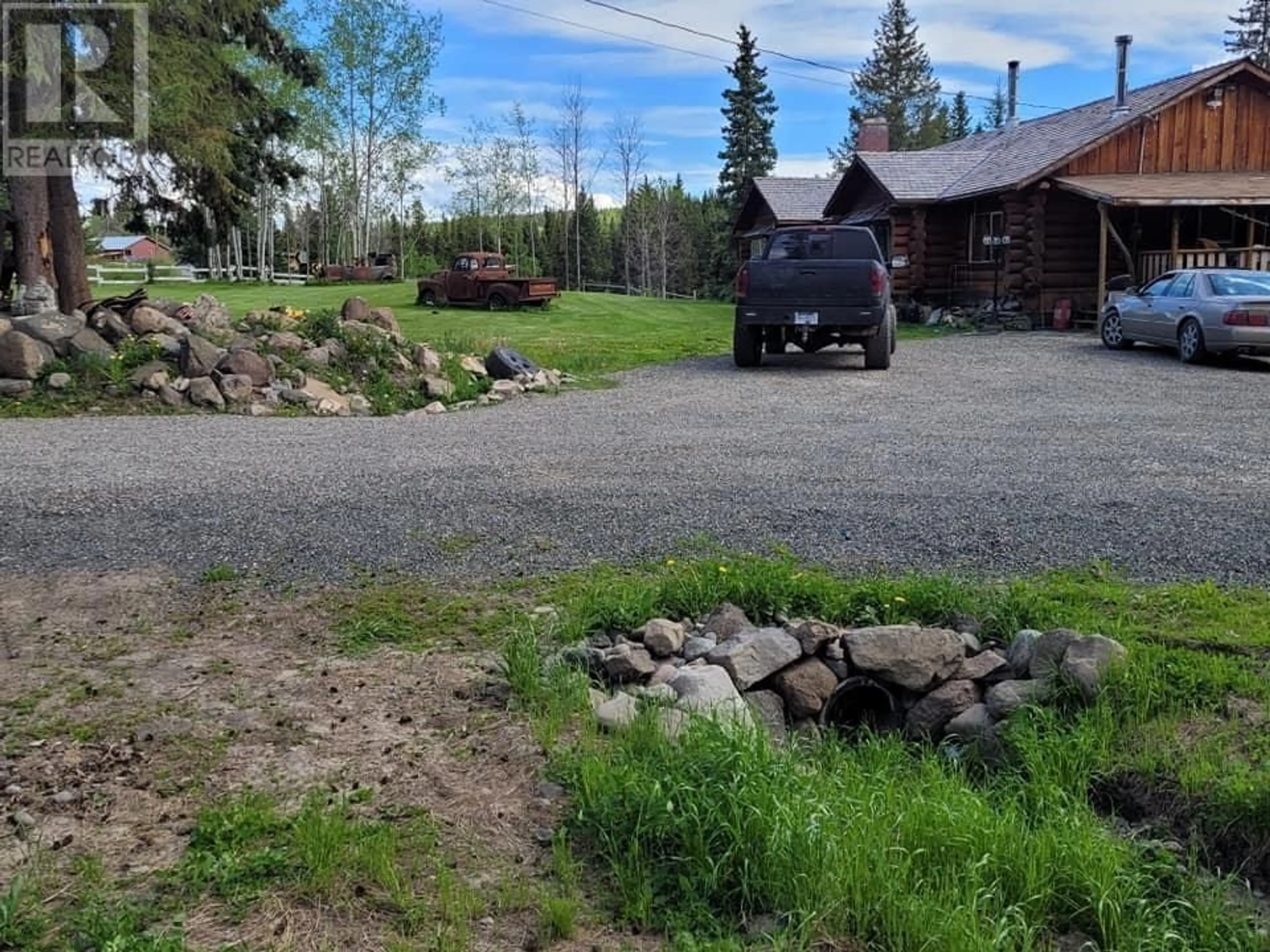 Outside view for 6694 FAWN CREEK ROAD, 100 Mile House British Columbia V0K1X0