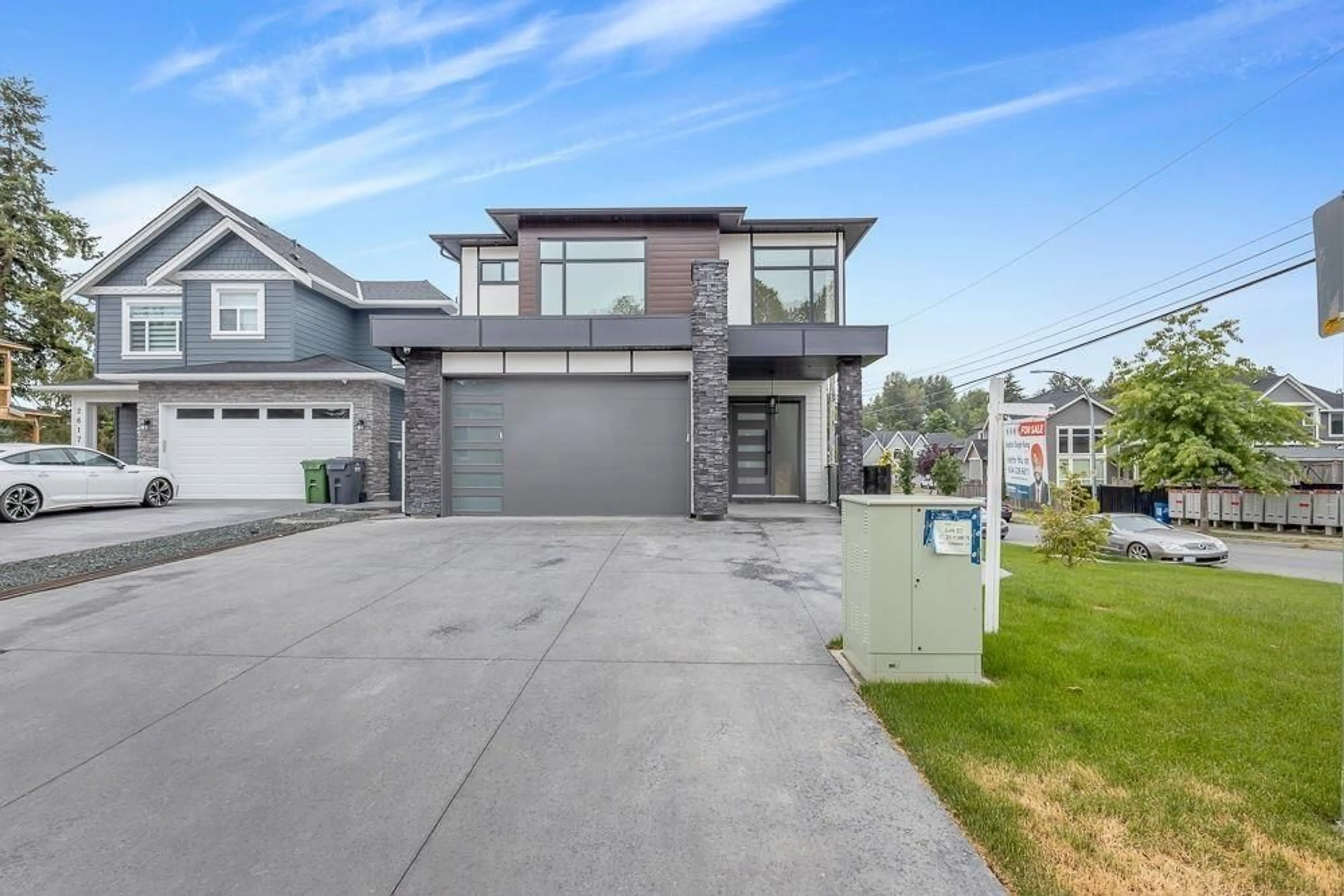Frontside or backside of a home for 2623 TERMINAL COURT, Abbotsford British Columbia V4X0C4