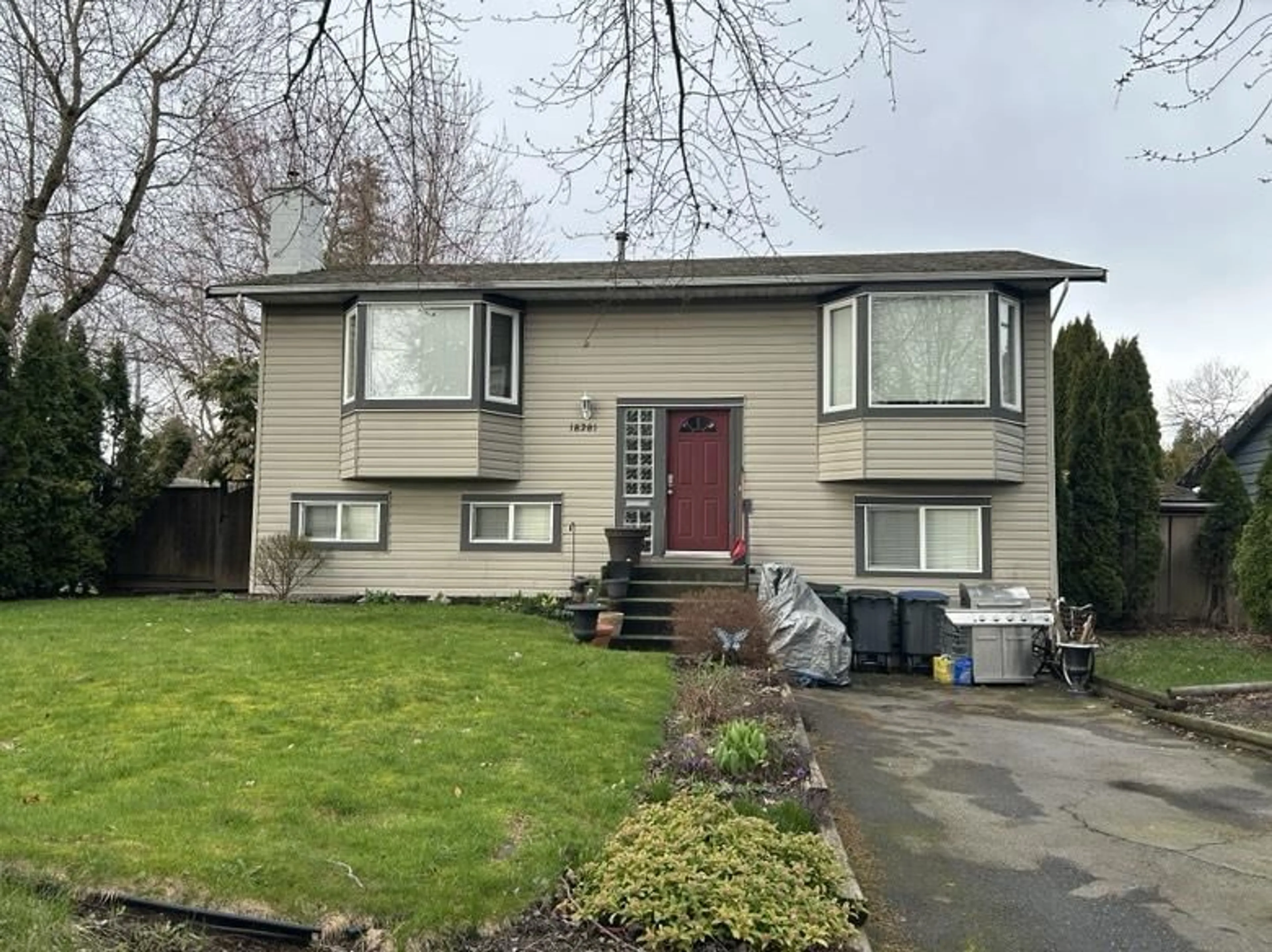 Frontside or backside of a home for 18281 HUNTER PLACE, Surrey British Columbia V3S5C6