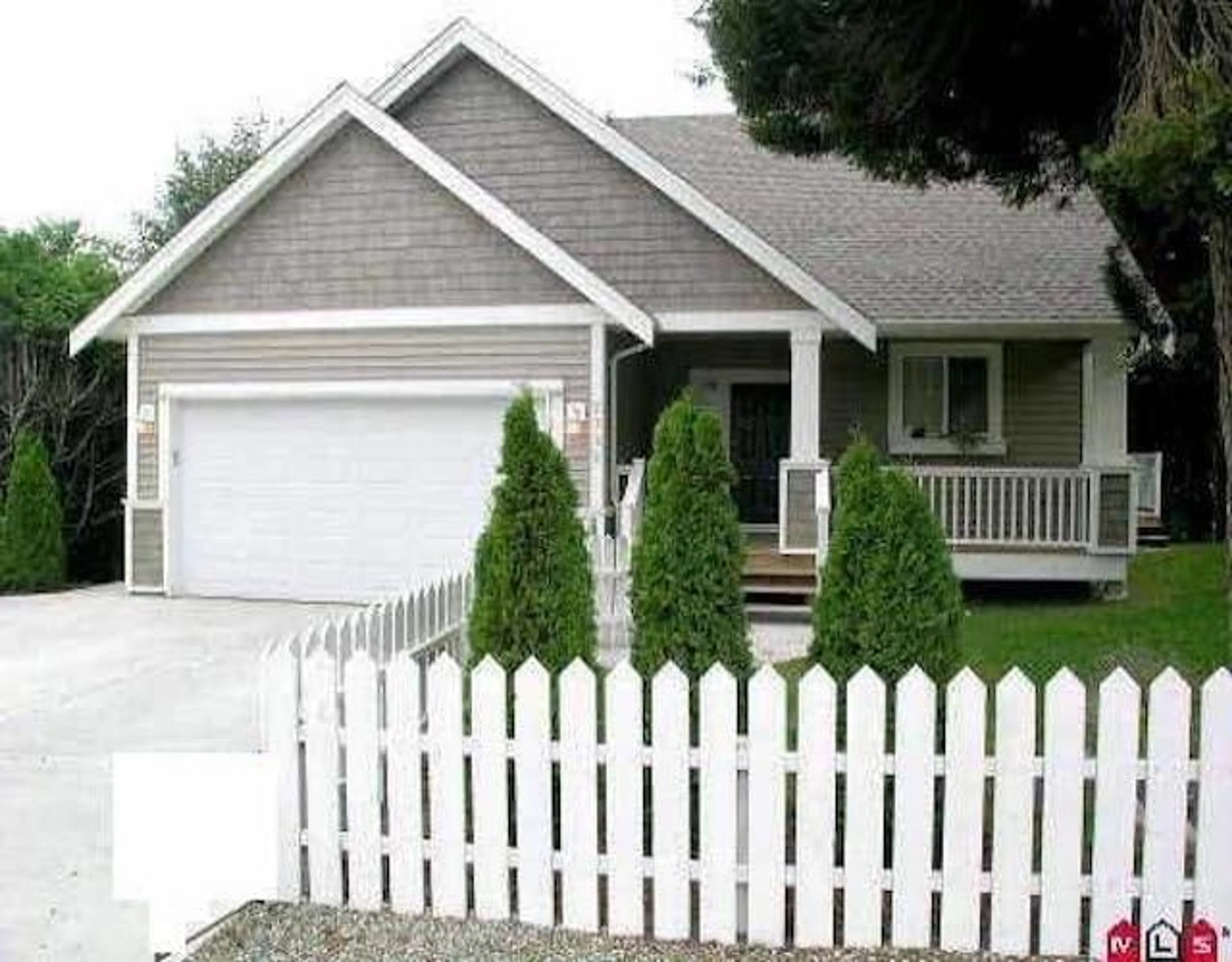 Frontside or backside of a home for 2332 MCKENZIE ROAD, Abbotsford British Columbia V2S3Z8