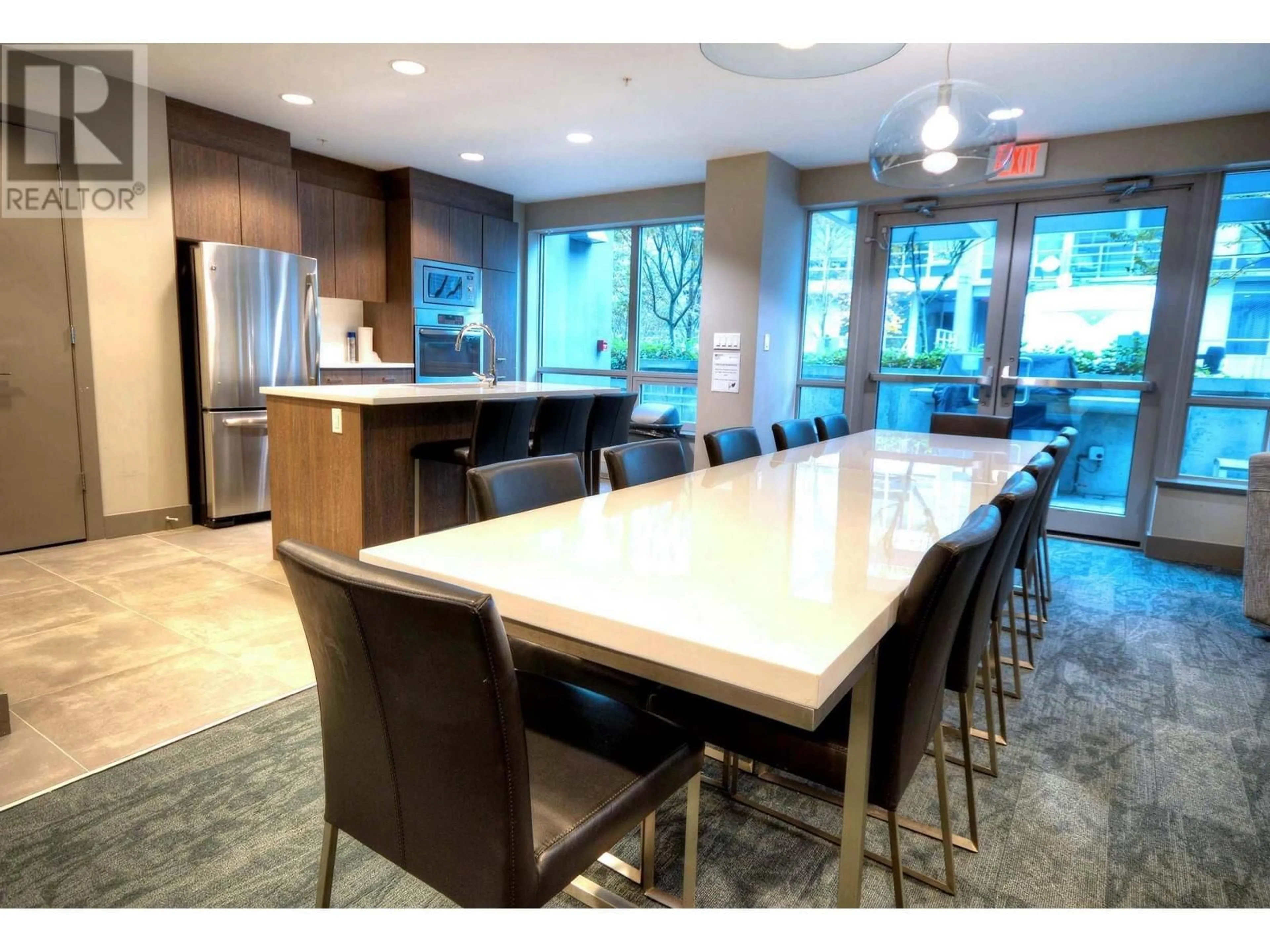 Contemporary kitchen for 1502 9060 UNIVERSITY CRESCENT, Burnaby British Columbia V5A0E1